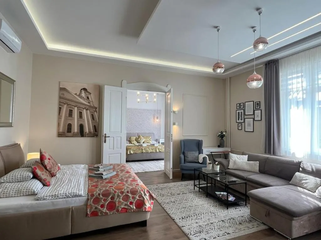 Bed in Visit Debrecen Apartman