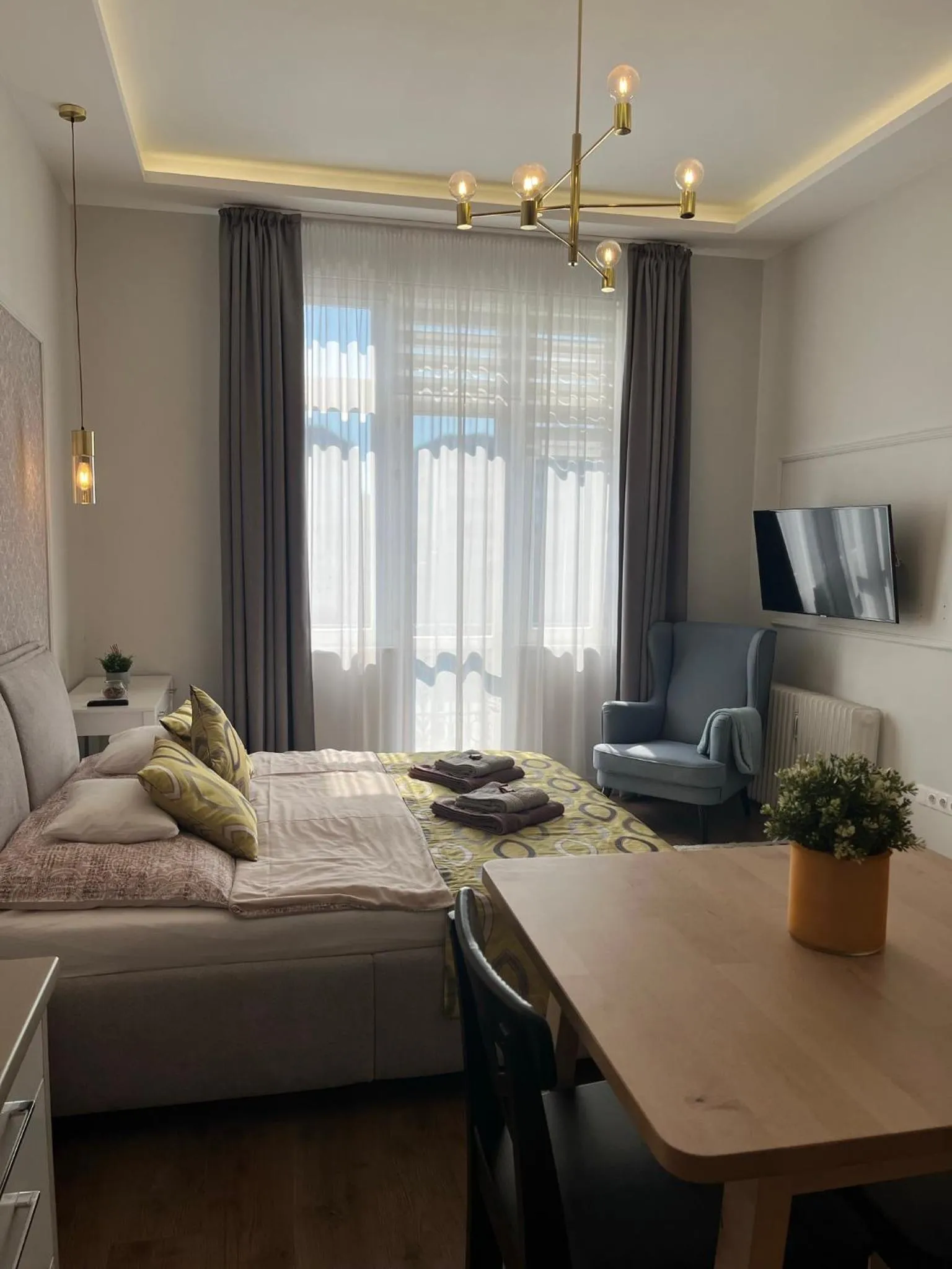 Bed in Visit Debrecen Apartman