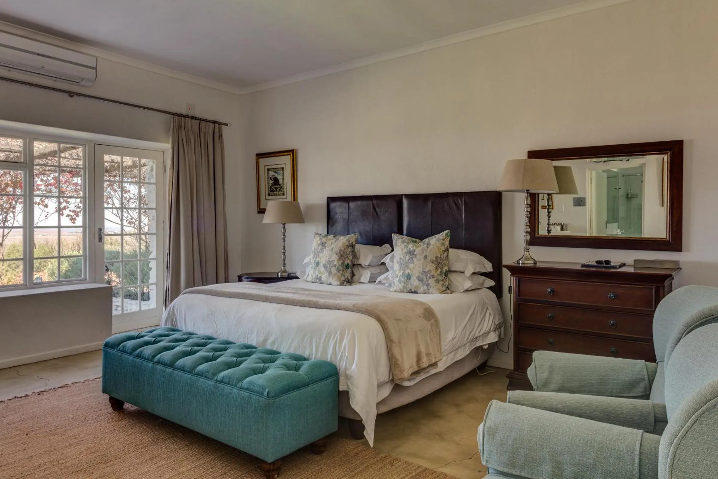 Bedroom, Bed in Lemoenfontein