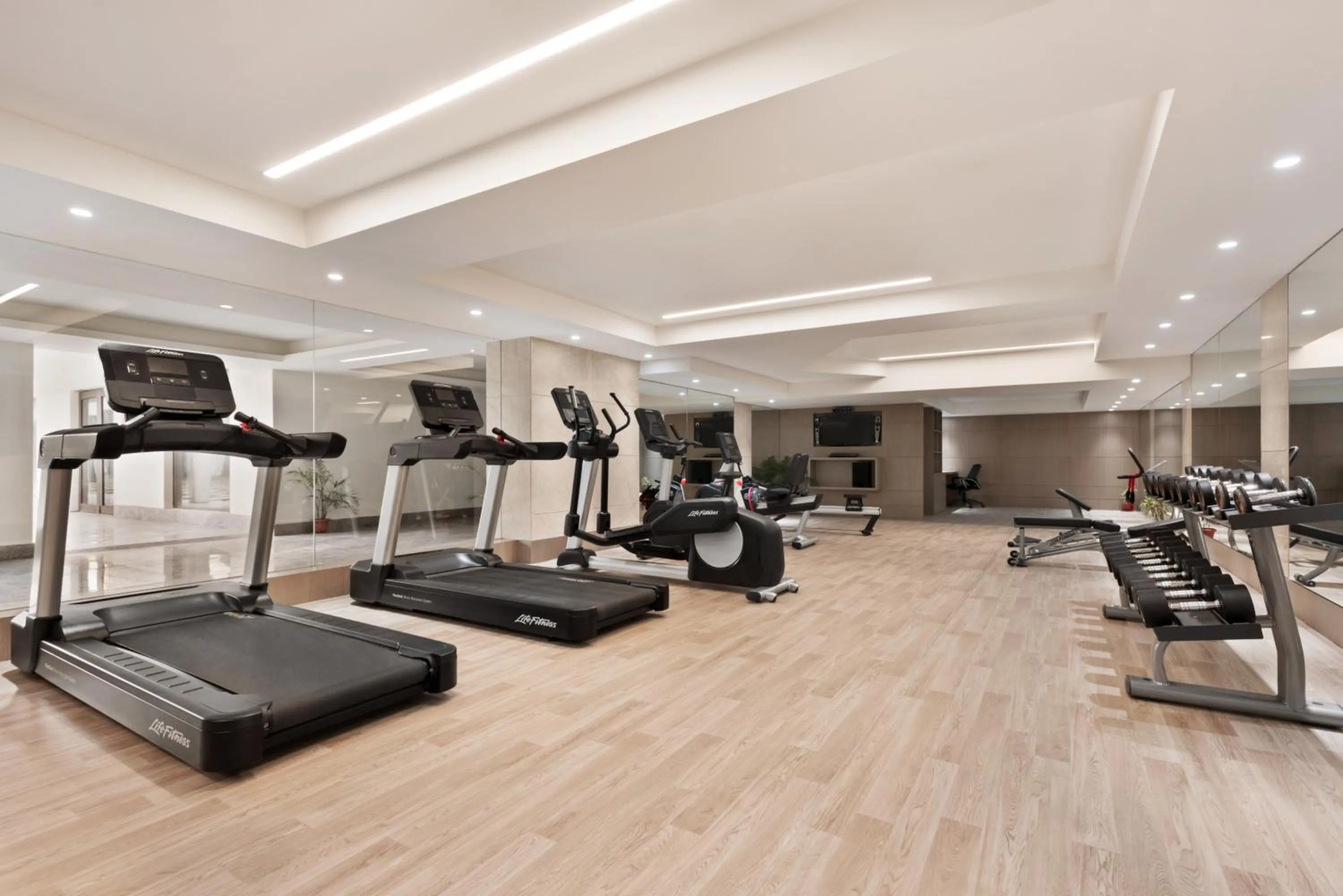 Fitness centre/facilities in Ramada Plaza by Wyndham Lucknow