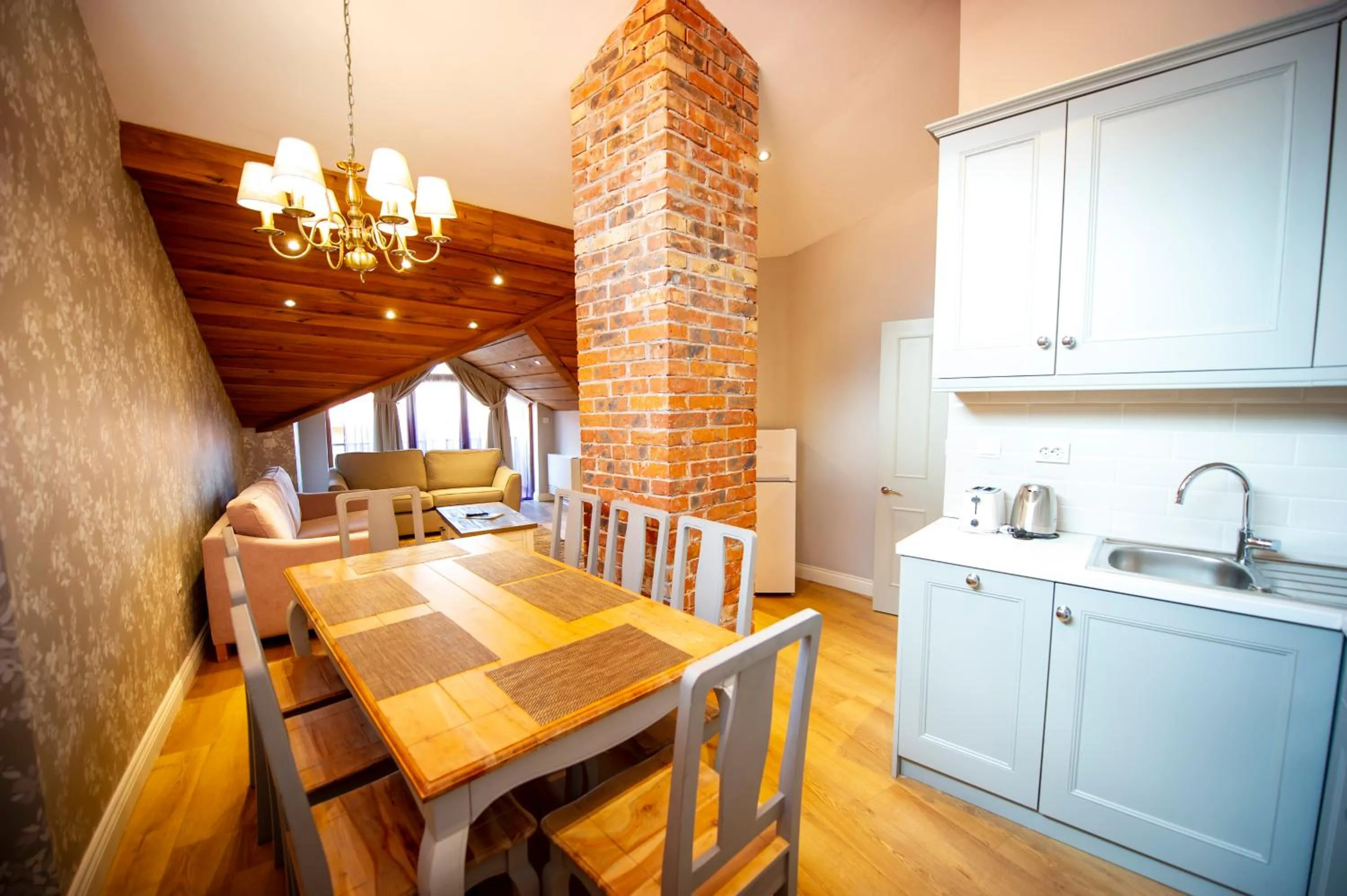 Kitchen or kitchenette in Predela LUX Aparthotel