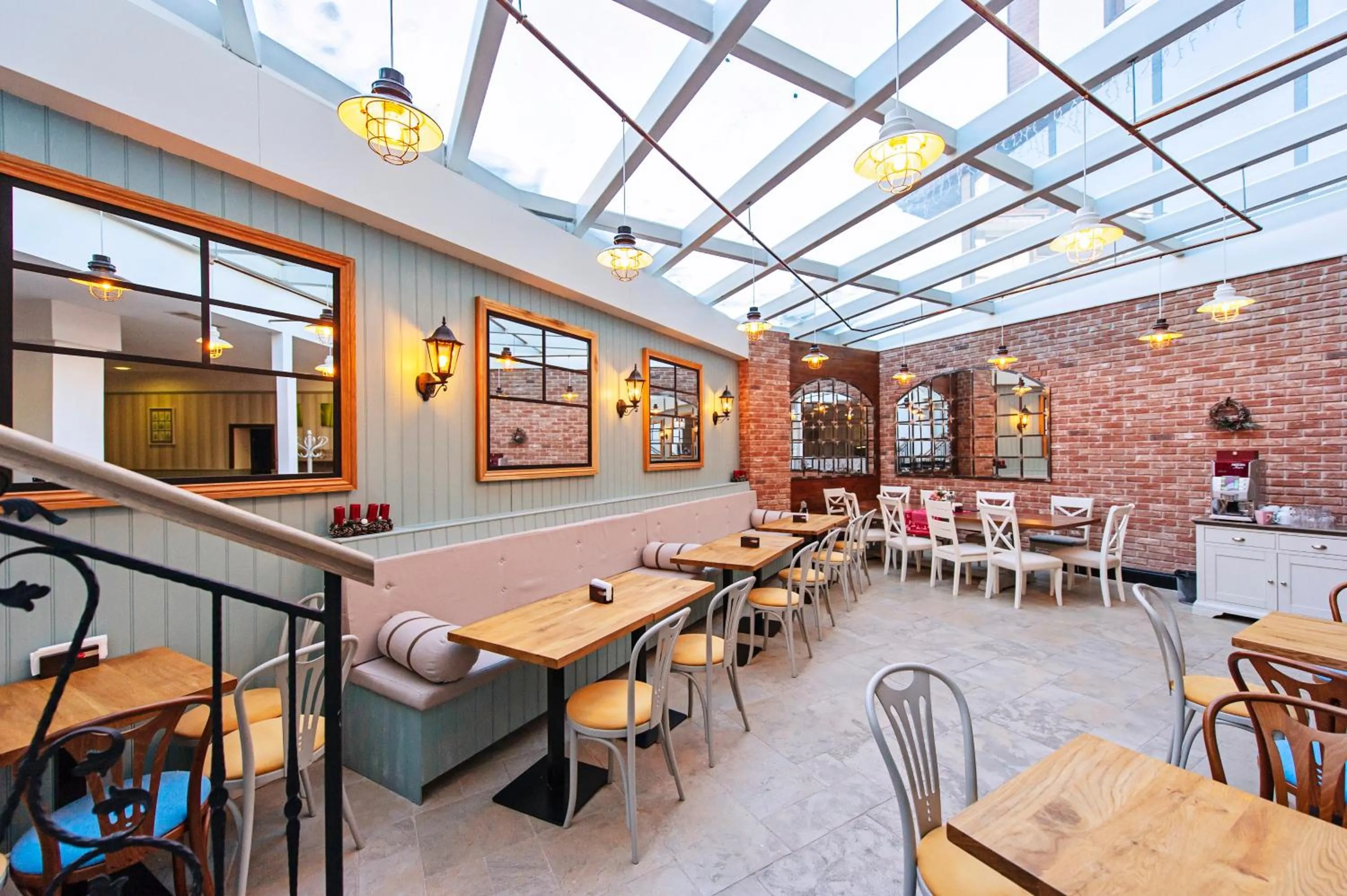 Restaurant/places to eat in Predela LUX Aparthotel