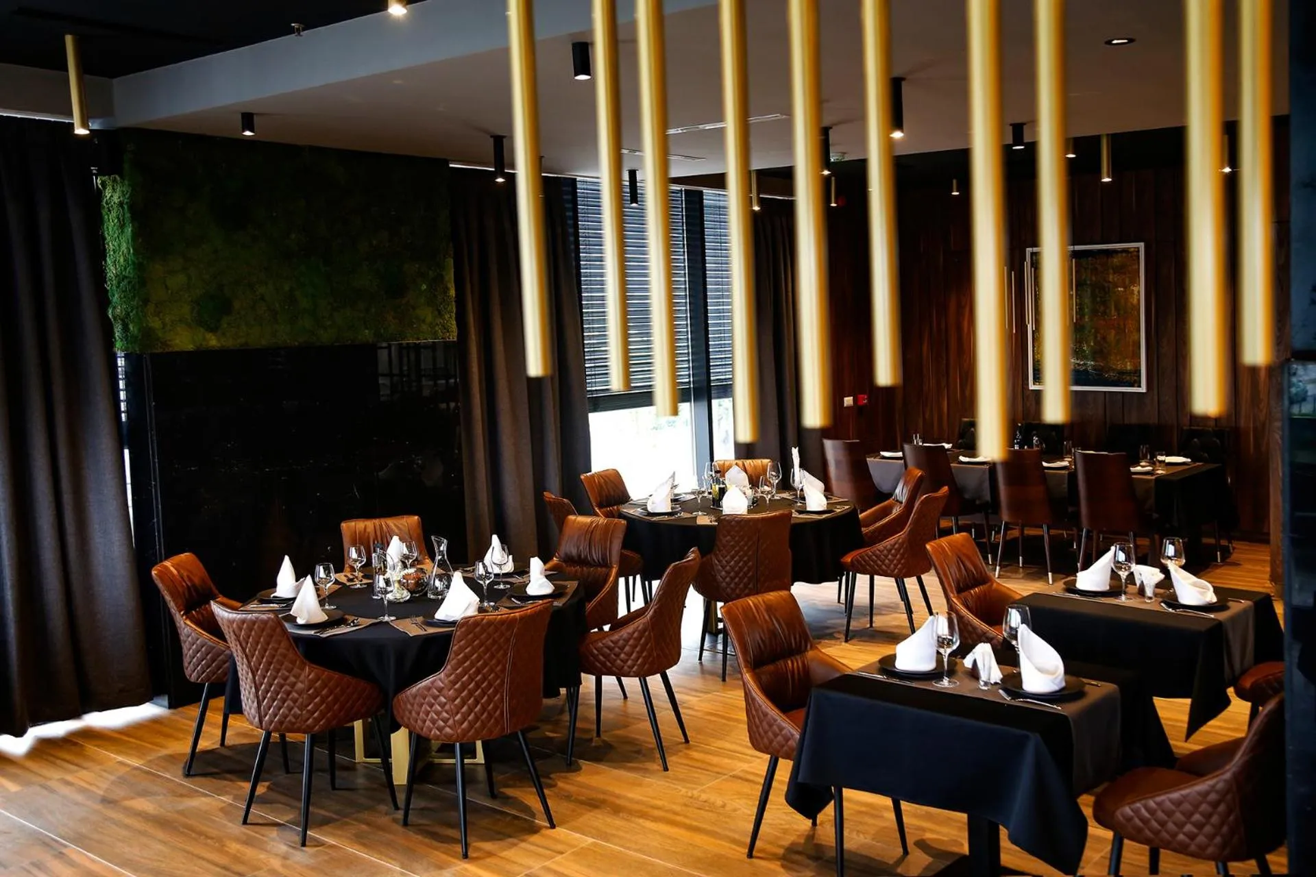 Premium Park Hotel