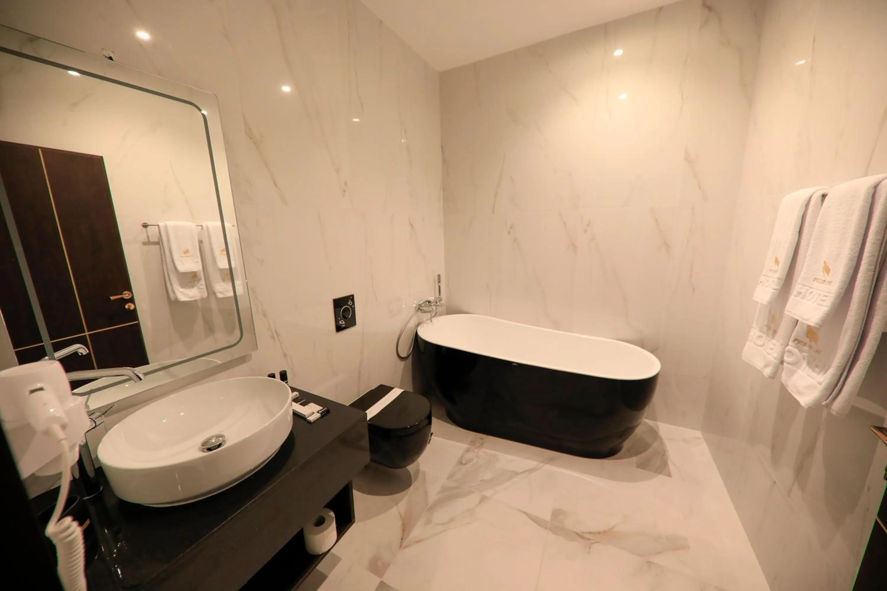 Premium Park Hotel