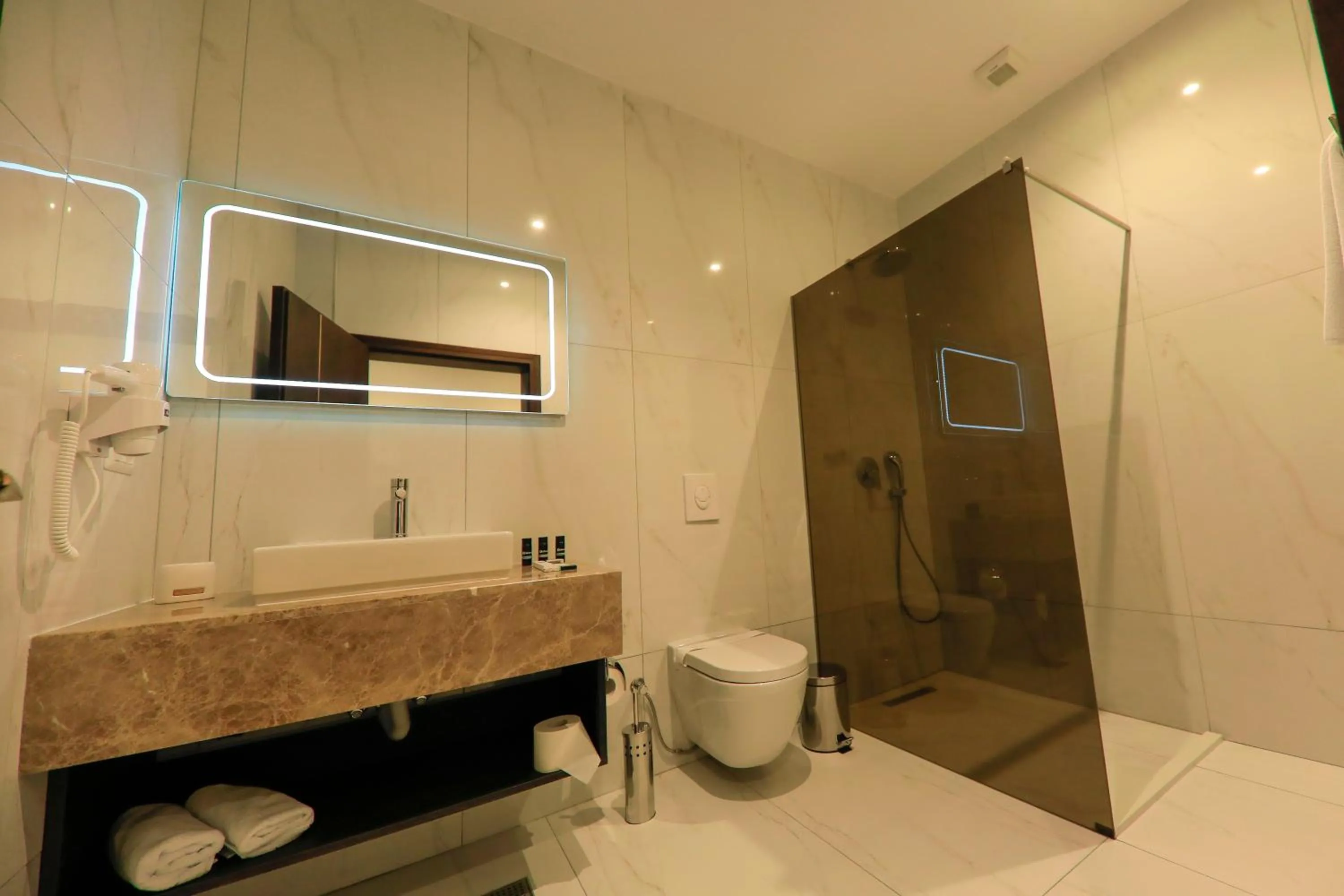 Premium Park Hotel