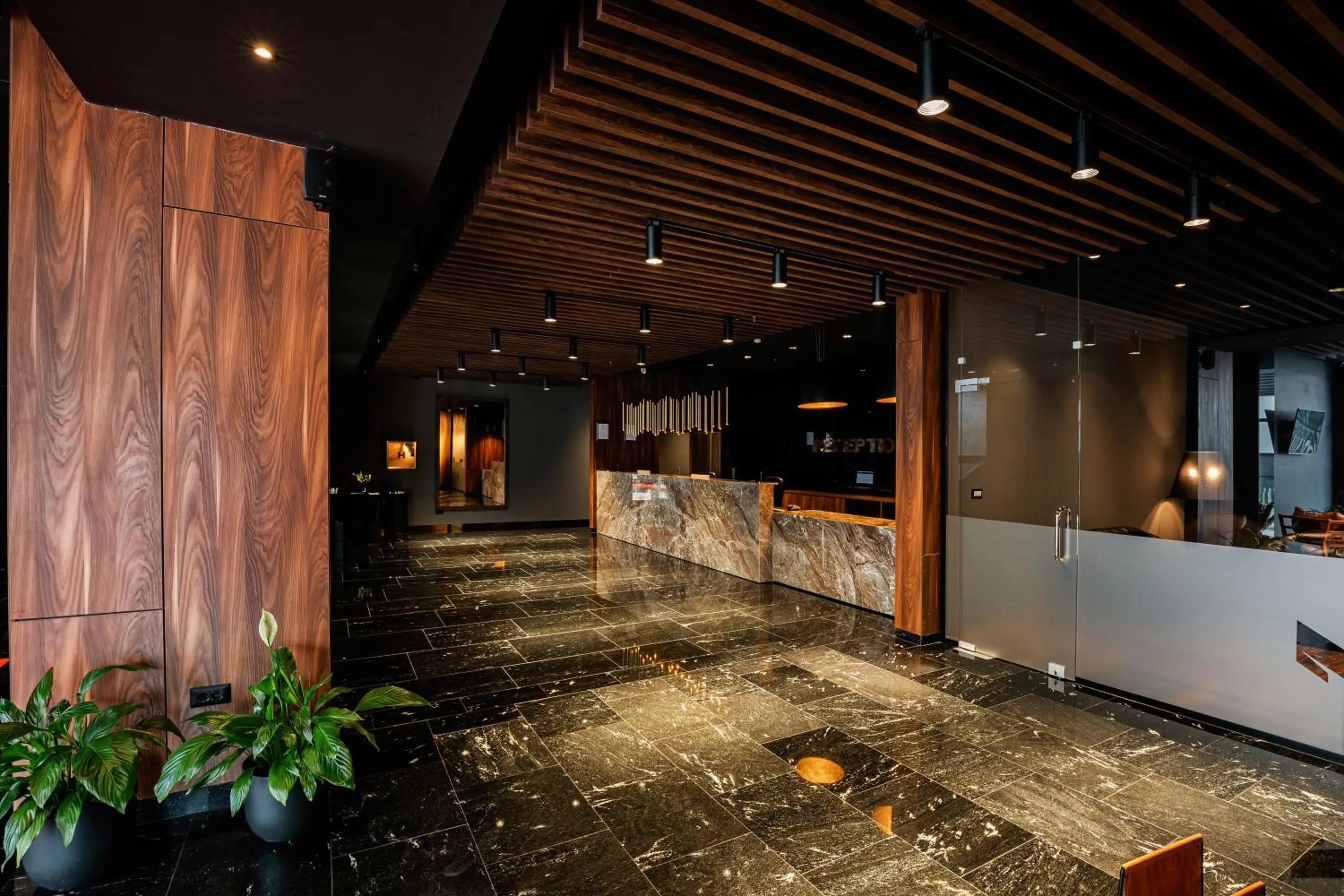 Premium Park Hotel