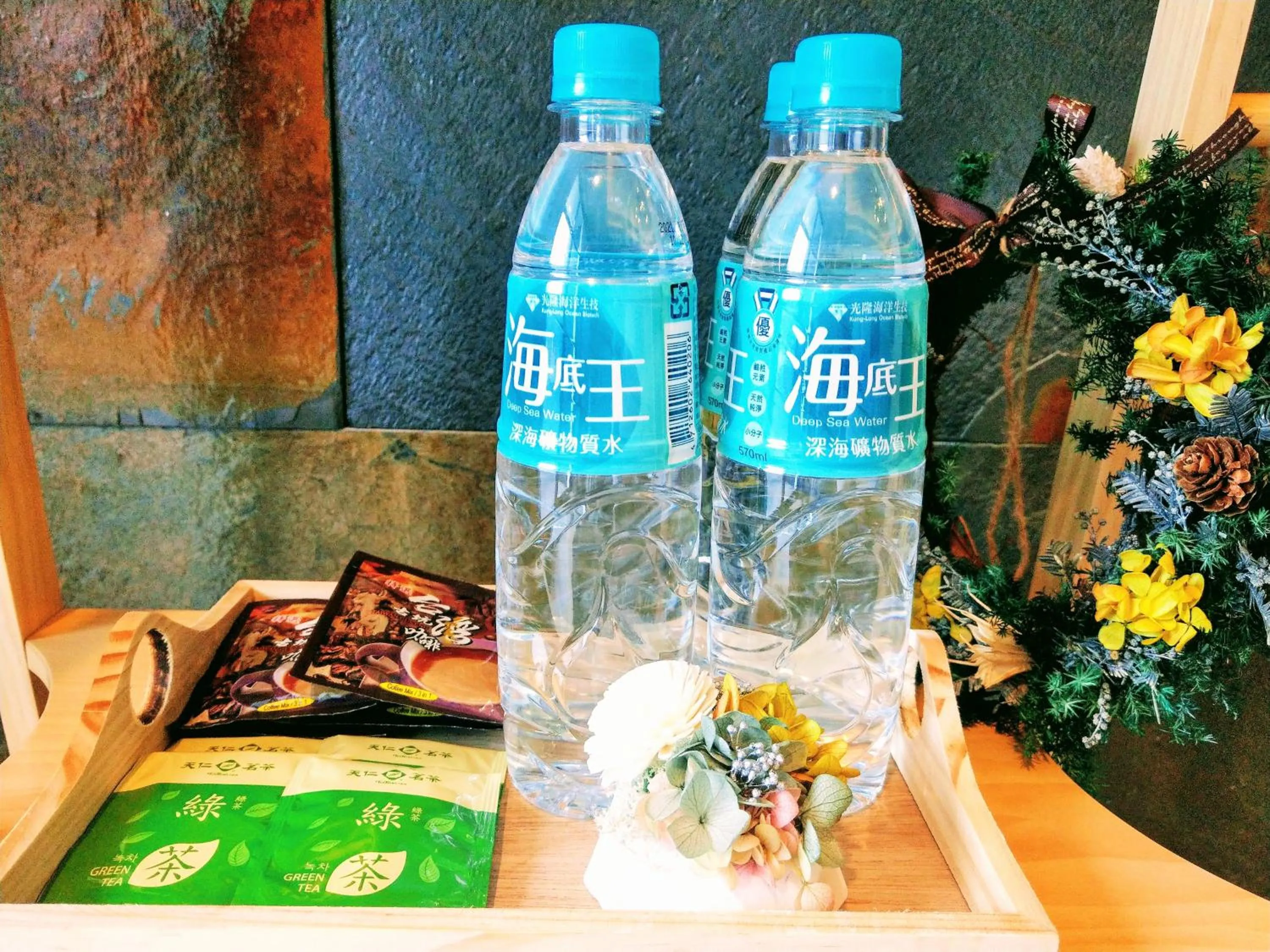 Food and drinks in Blue Owl-Hualien No 2396-2397-2398-2399