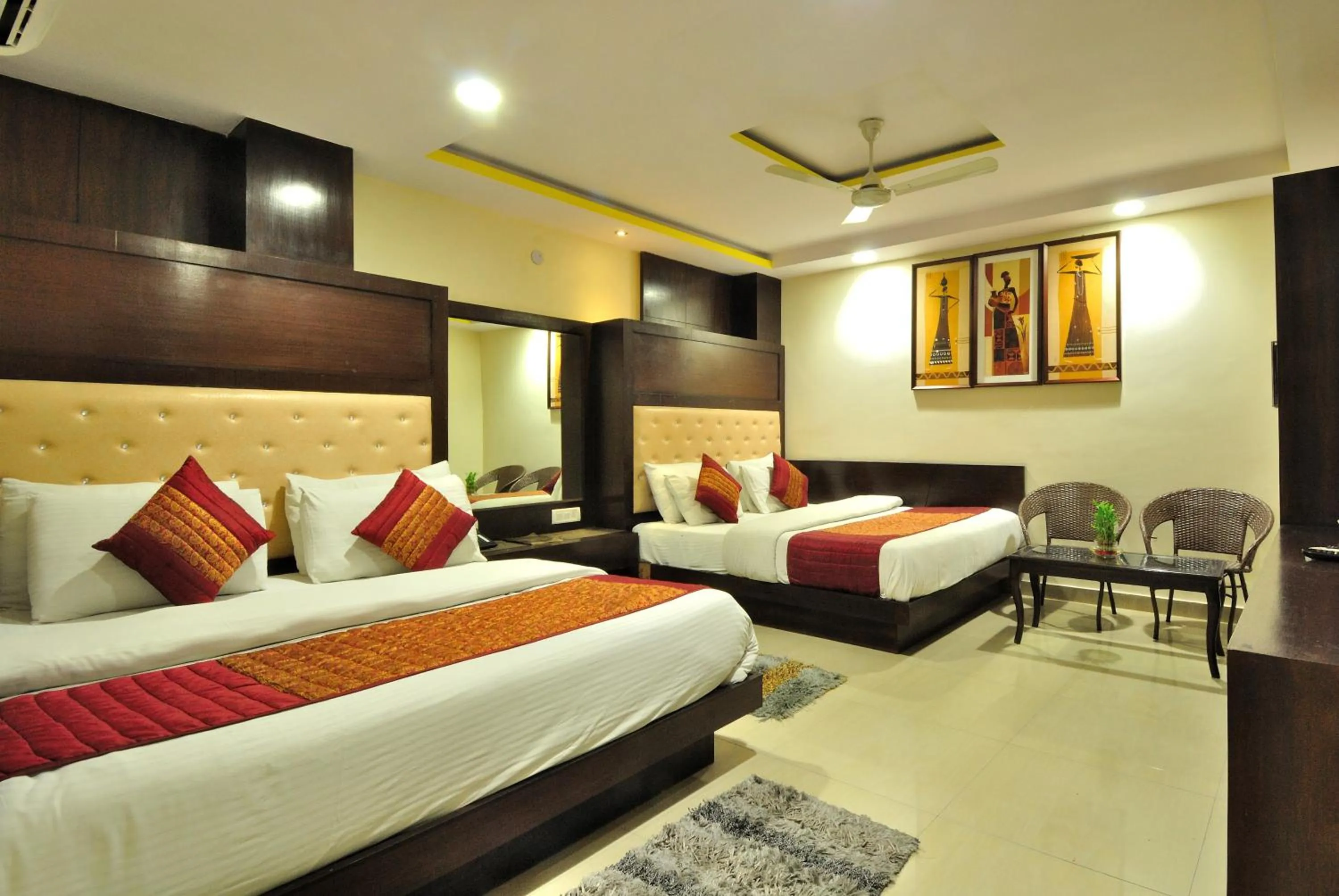 Photo of the whole room, Bed in Hotel Shelton