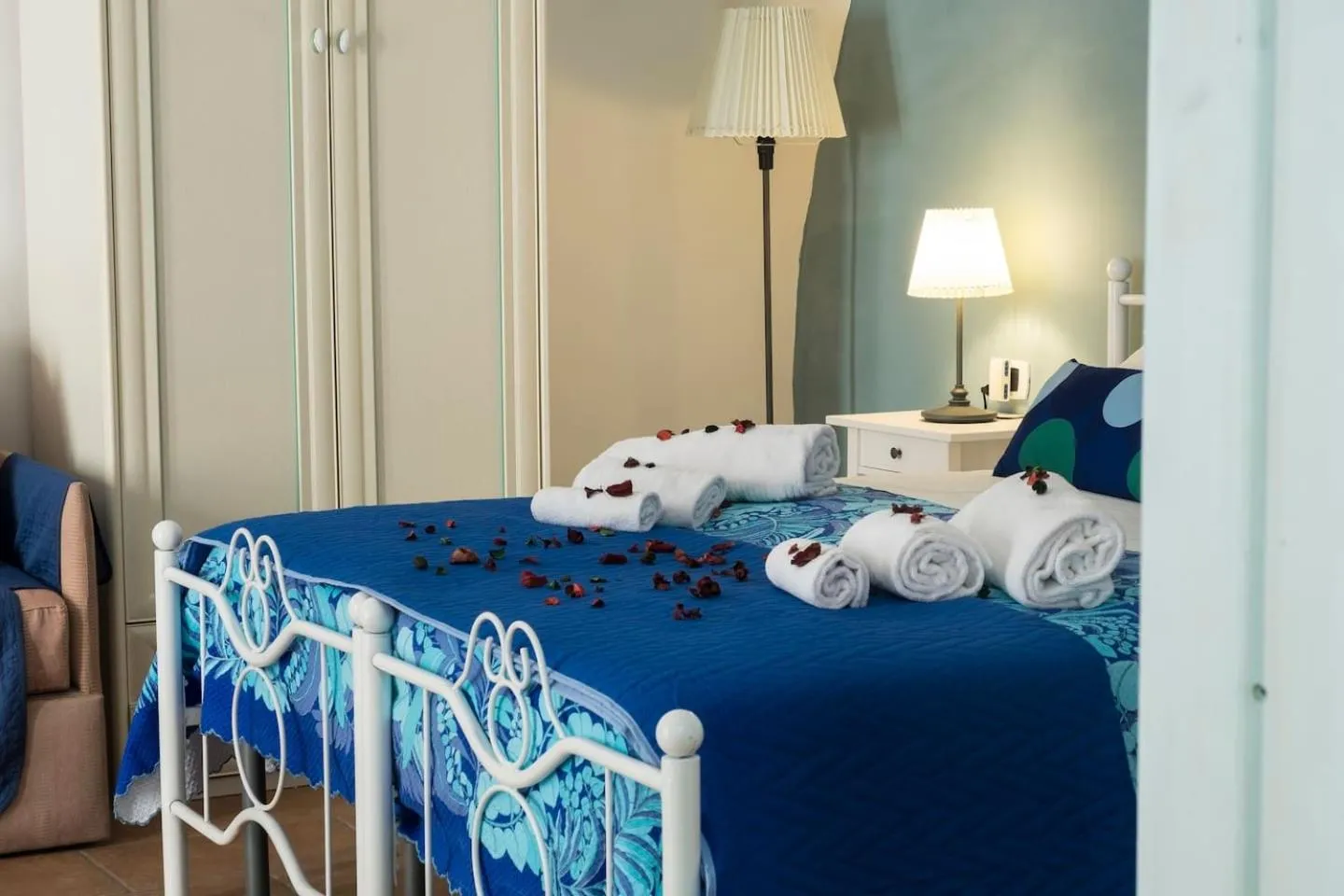 Bed in Little House Napoli