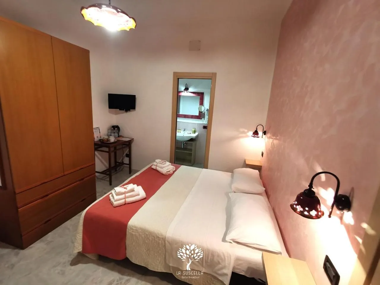 Bed in La Suscella Bed & Breakfast