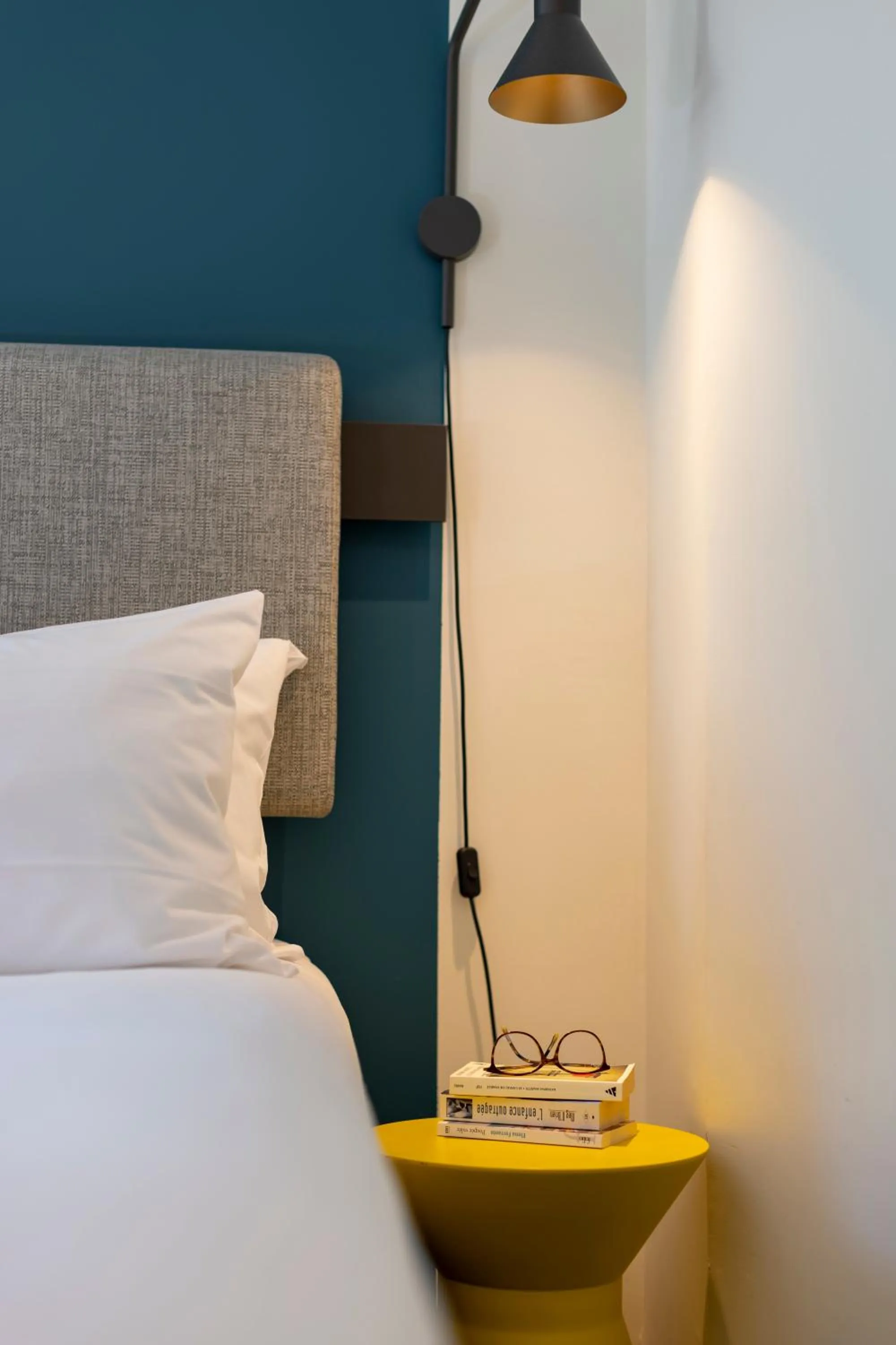 Bedroom, Bed in ibis Marseille Centre Euromed