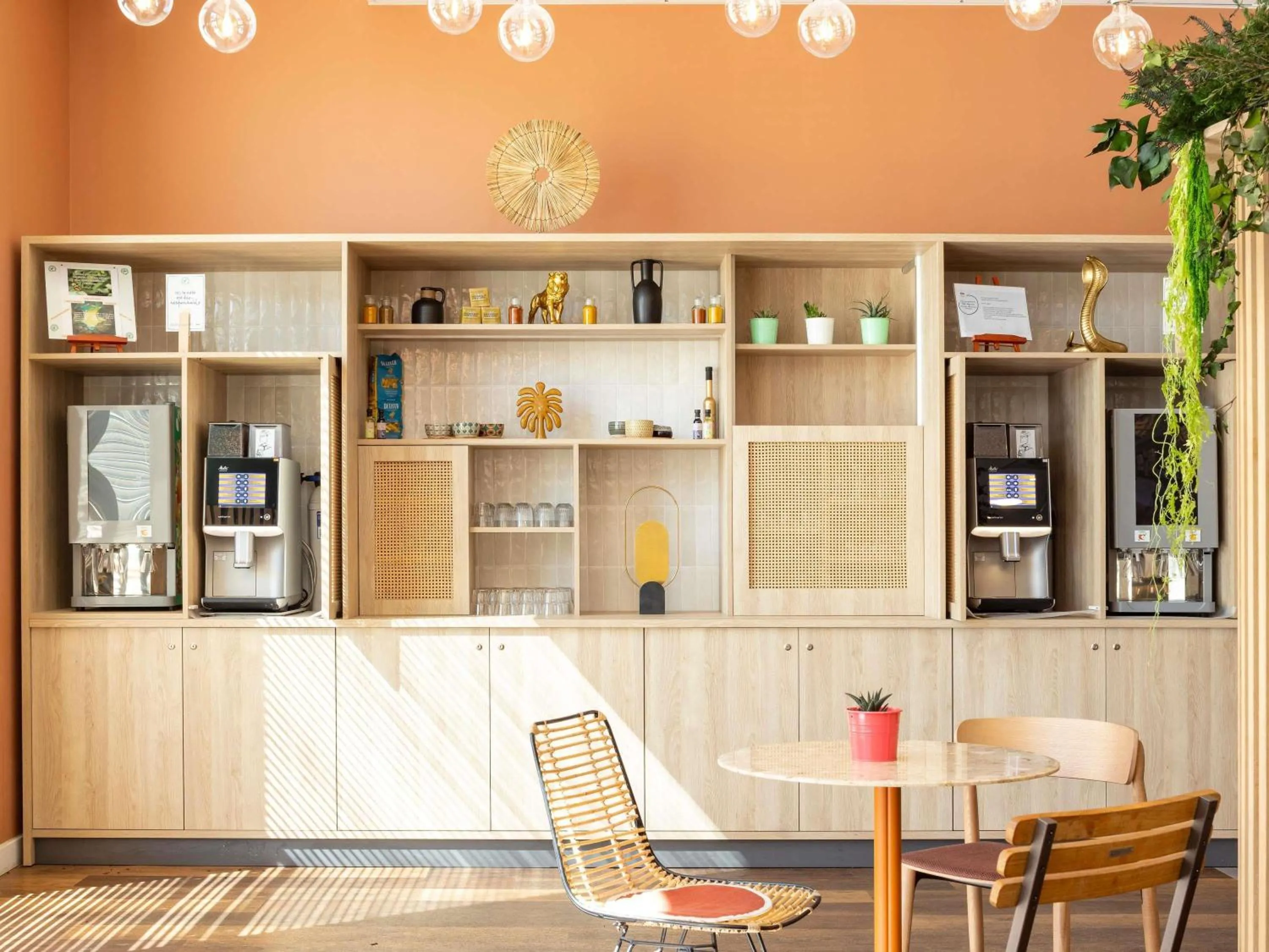 Property building in ibis Marseille Centre Euromed