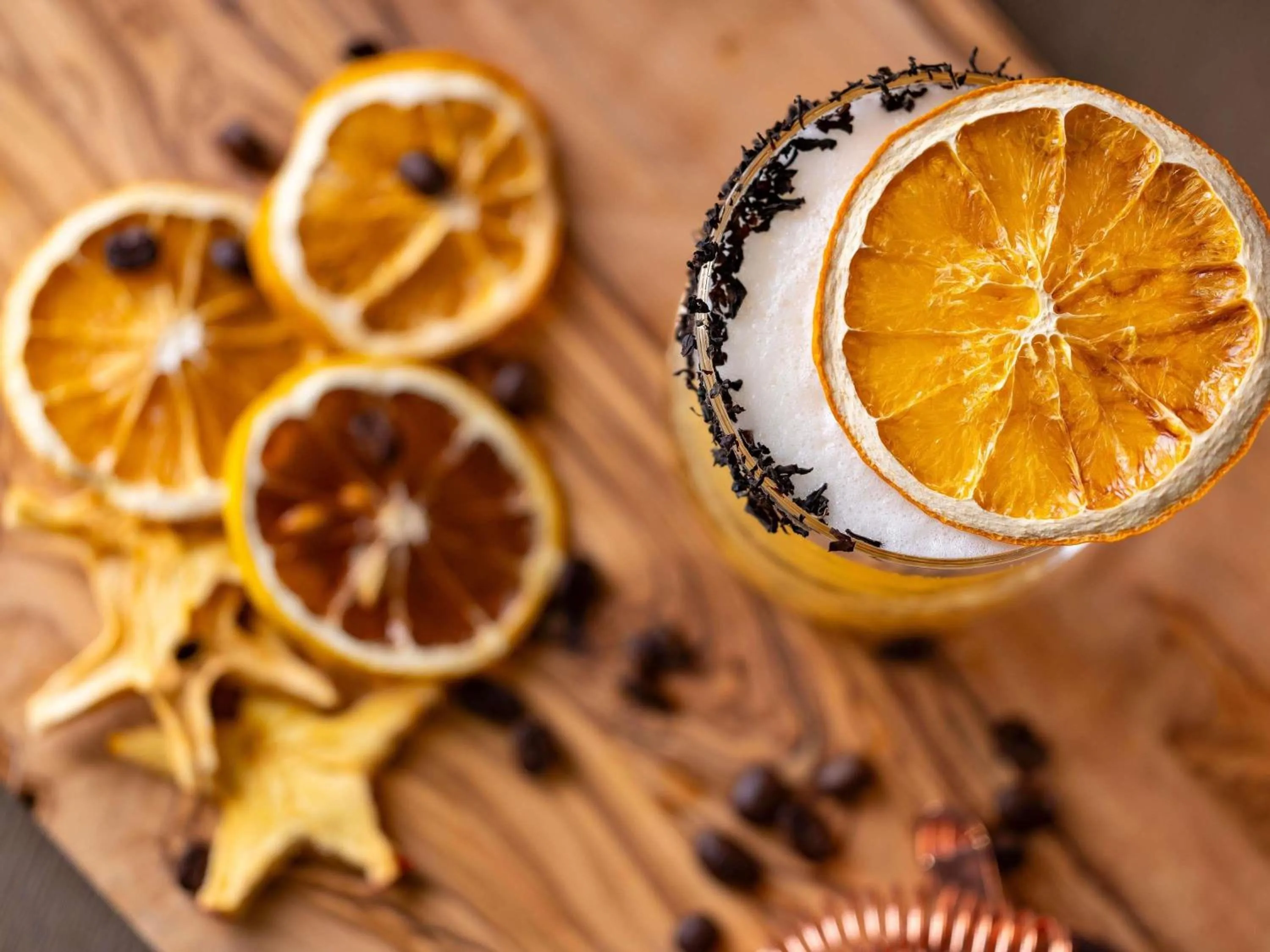 Lounge or bar in ibis Marseille Centre Euromed