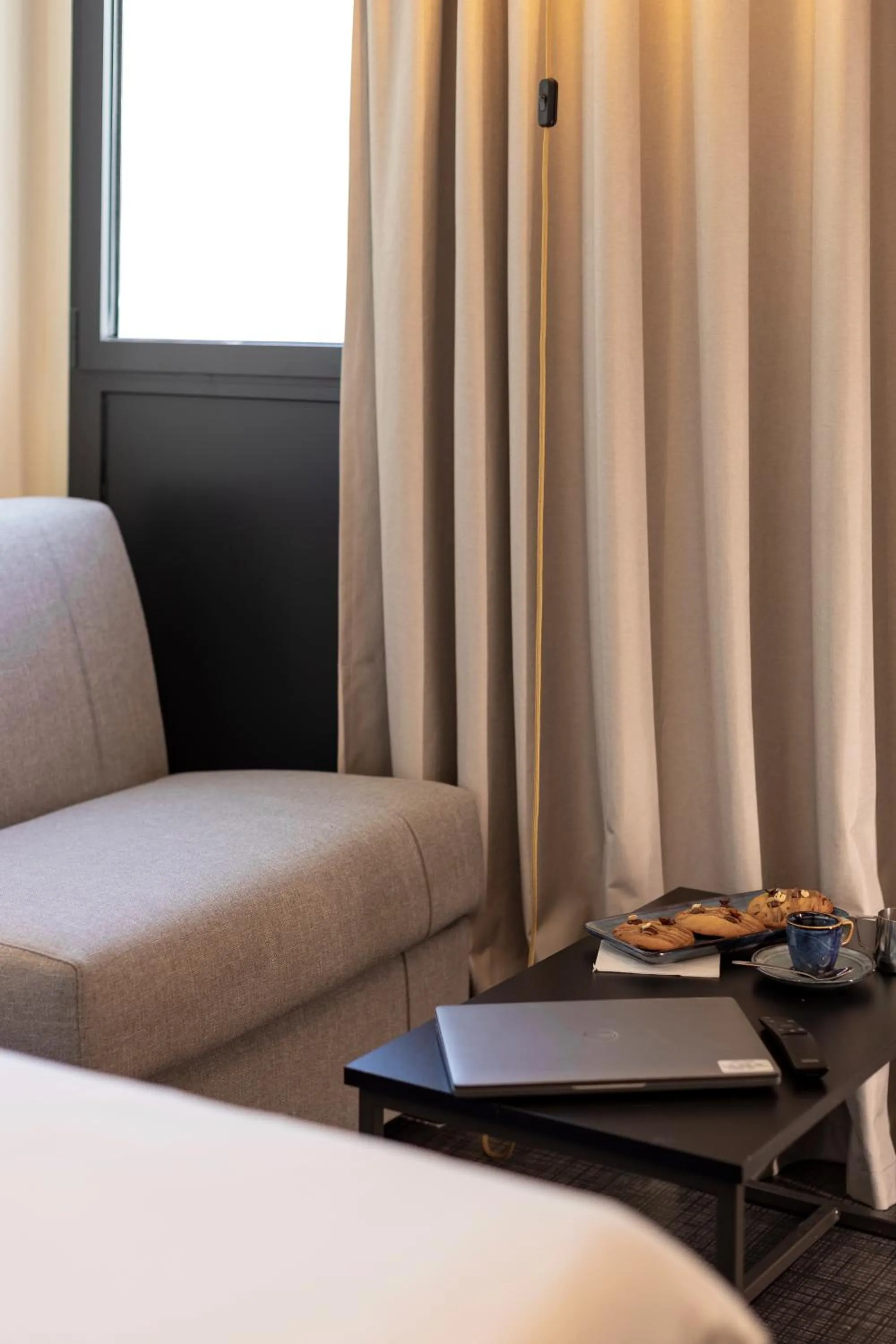 Bedroom, Bed in ibis Marseille Centre Euromed