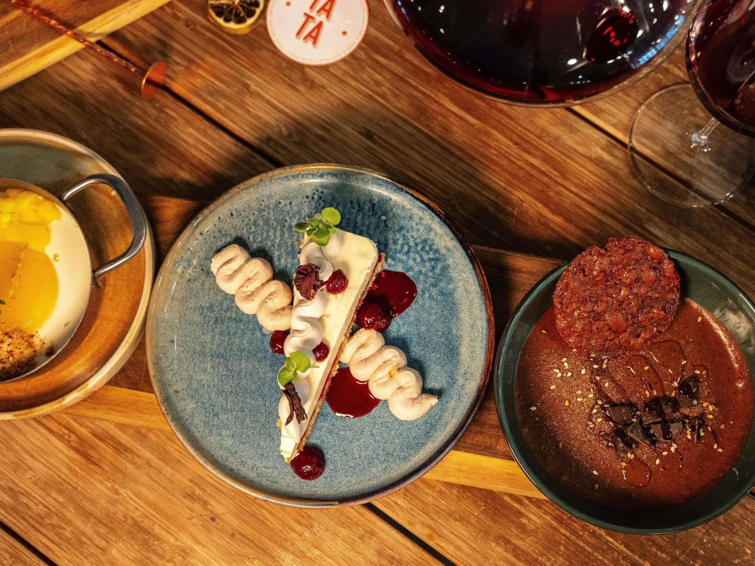 Restaurant/places to eat in ibis Marseille Centre Euromed