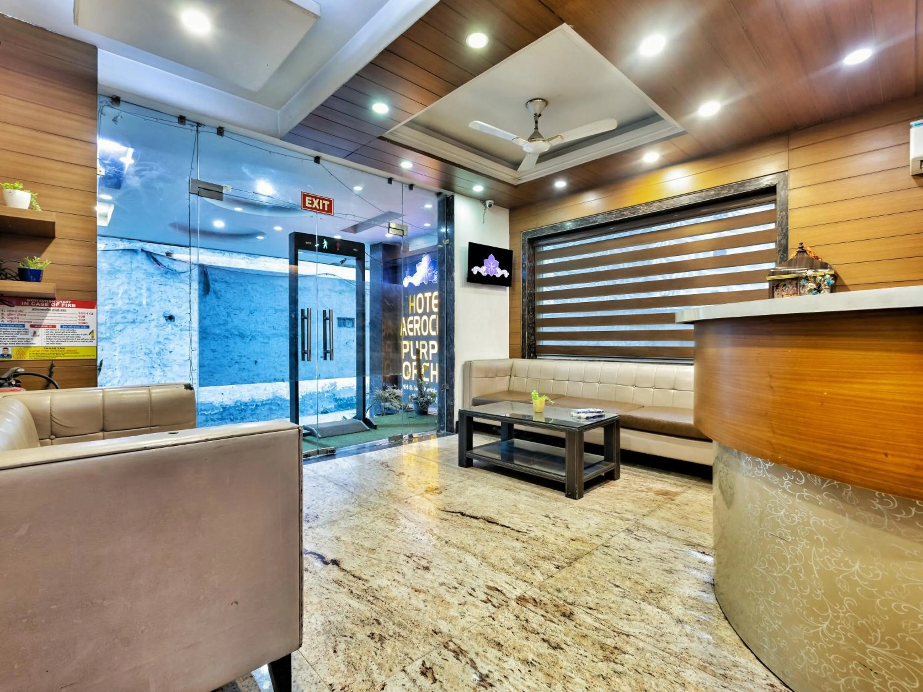 Lobby or reception in Hotel Aerocity Purple Orchid