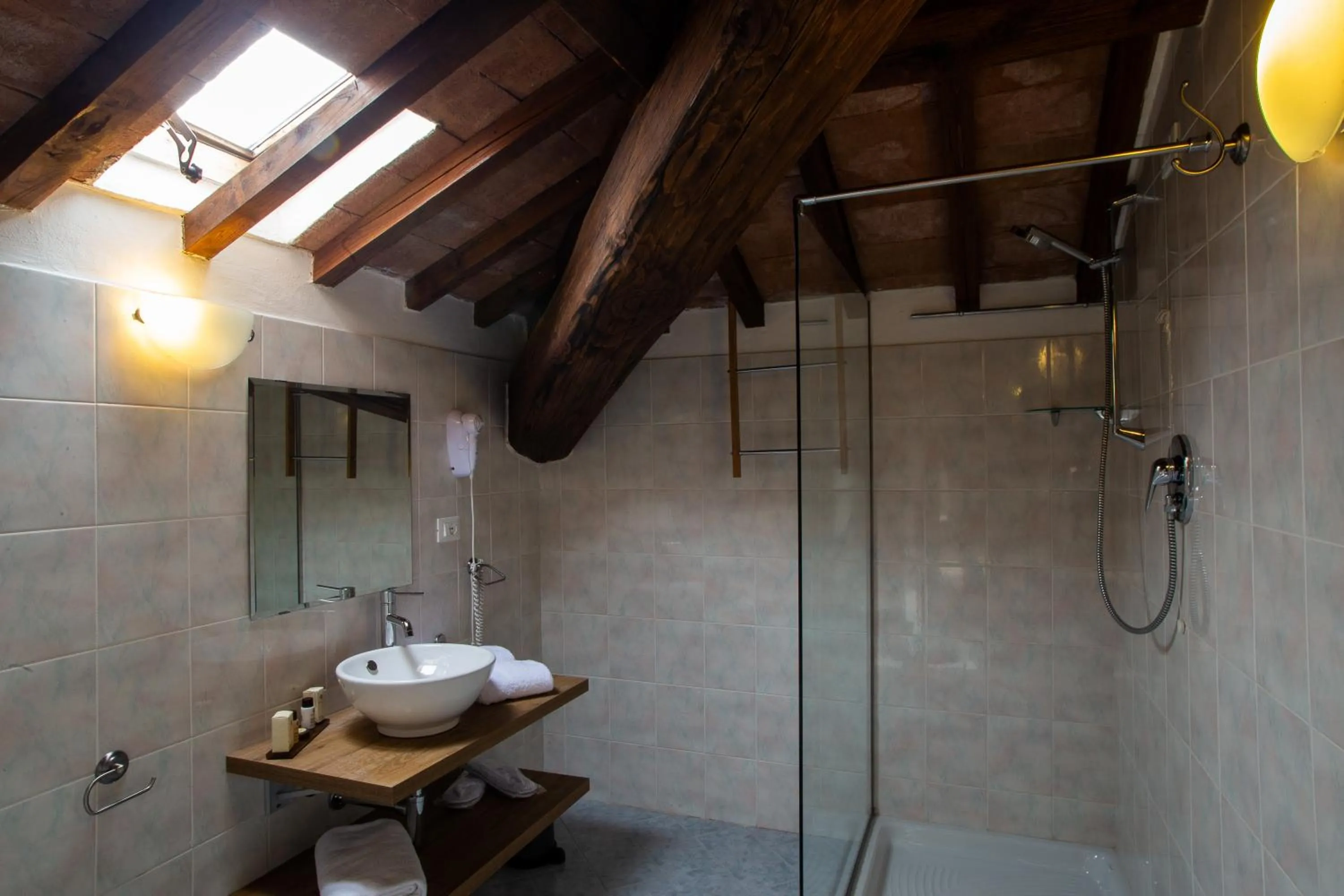 Bathroom in Santa Cecilia Perugia - Rooms&Suite