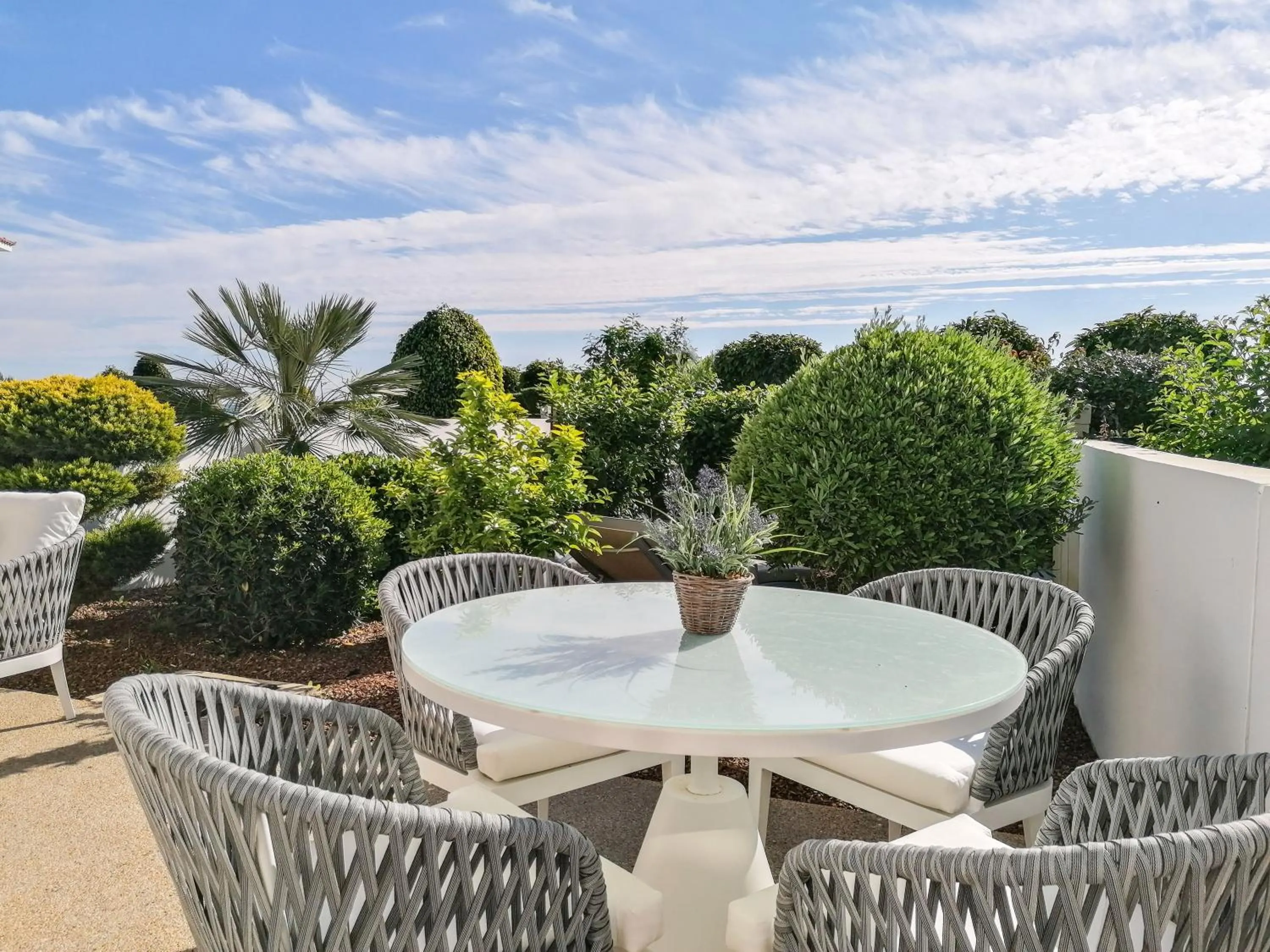 Patio in Atlantis Gardens