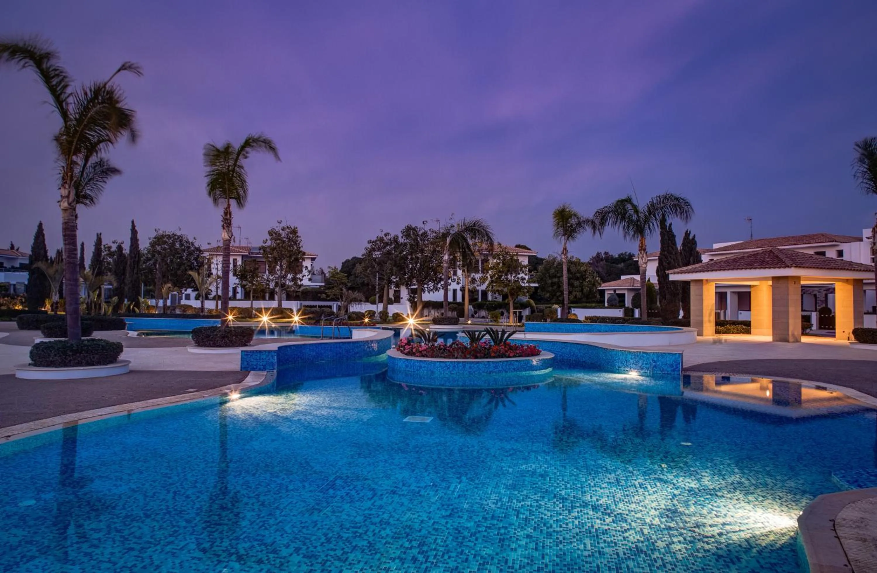 Property building in Atlantis Gardens