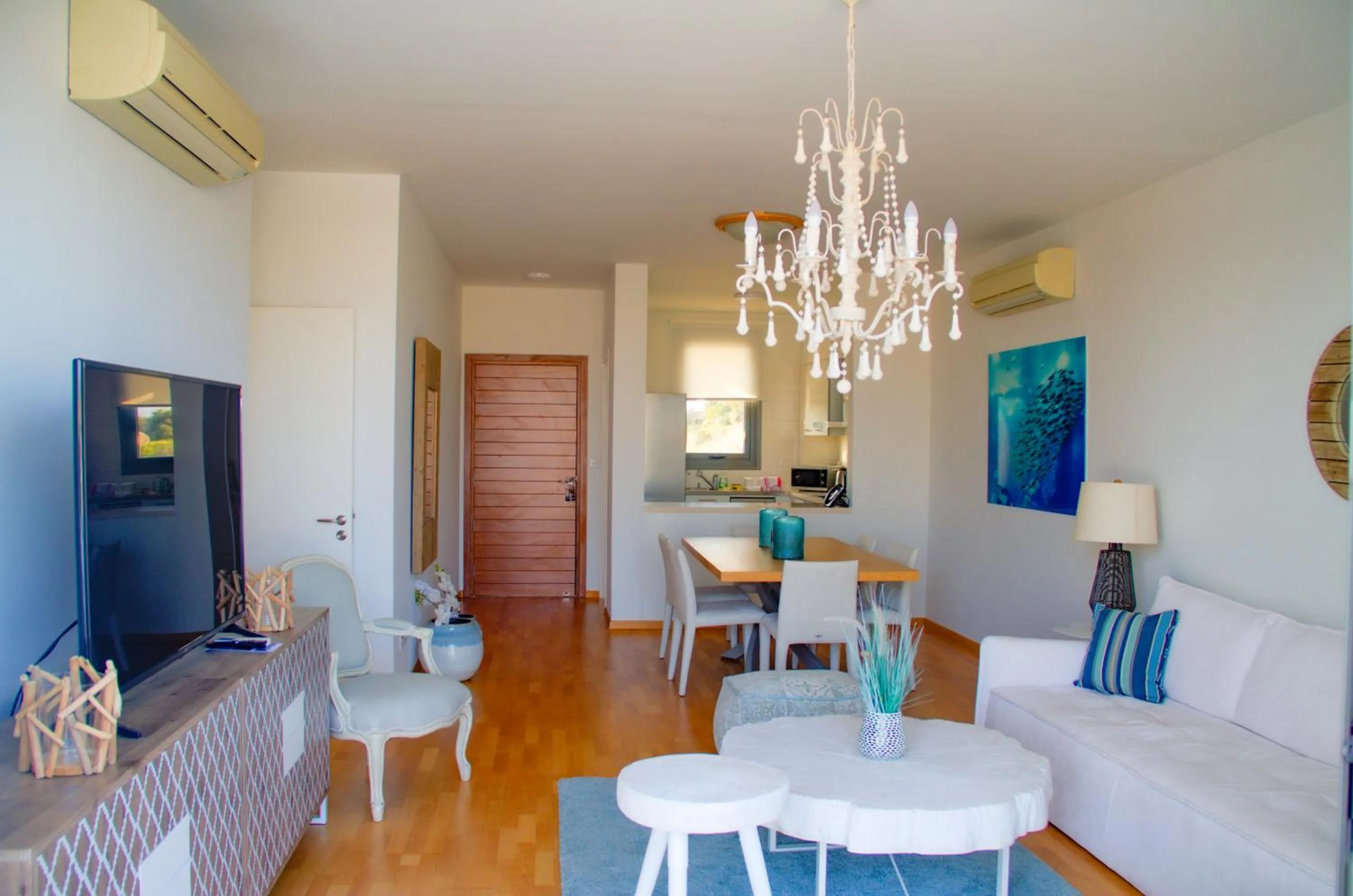 Living room in Atlantis Gardens