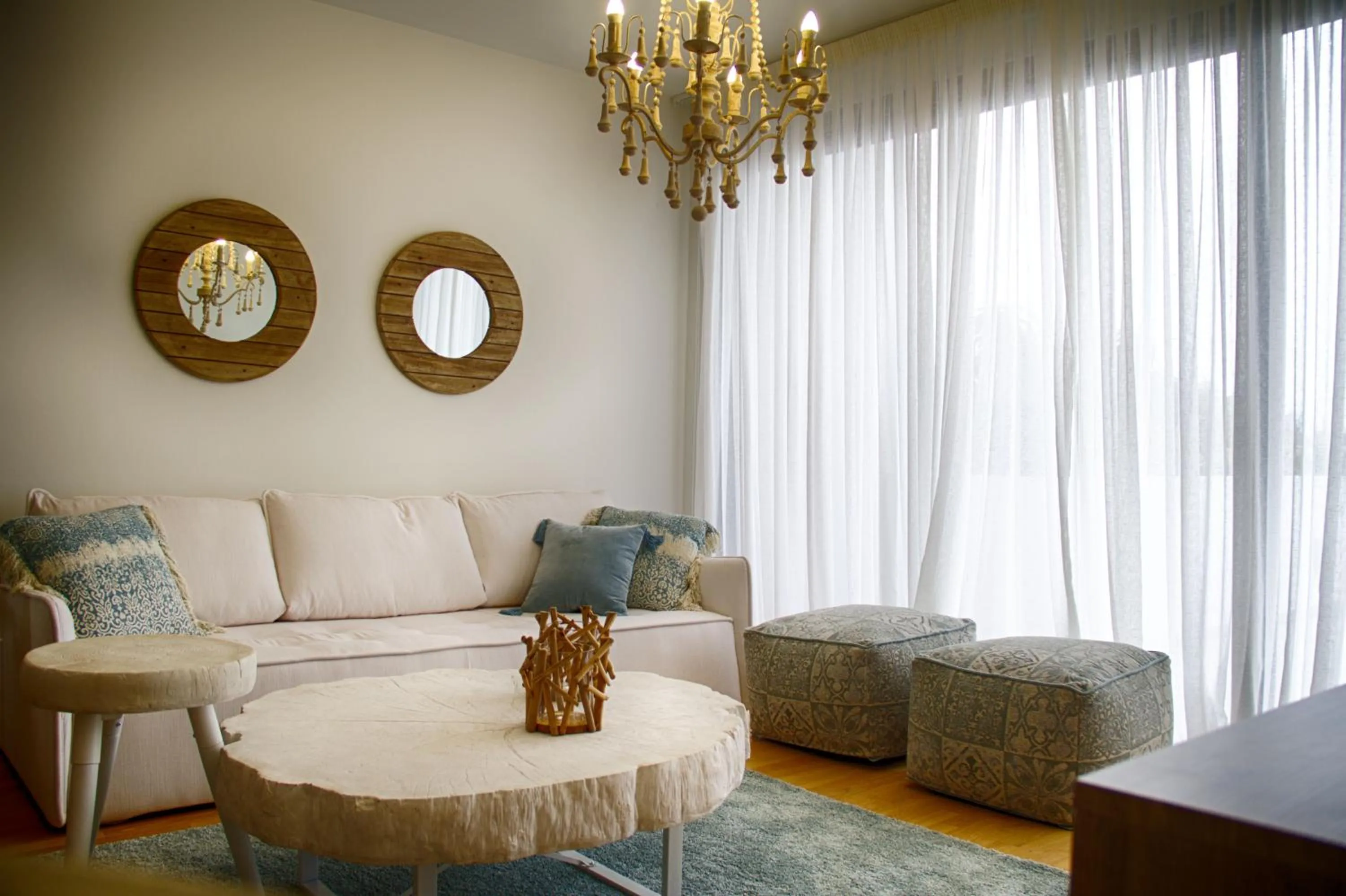 Living room in Atlantis Gardens