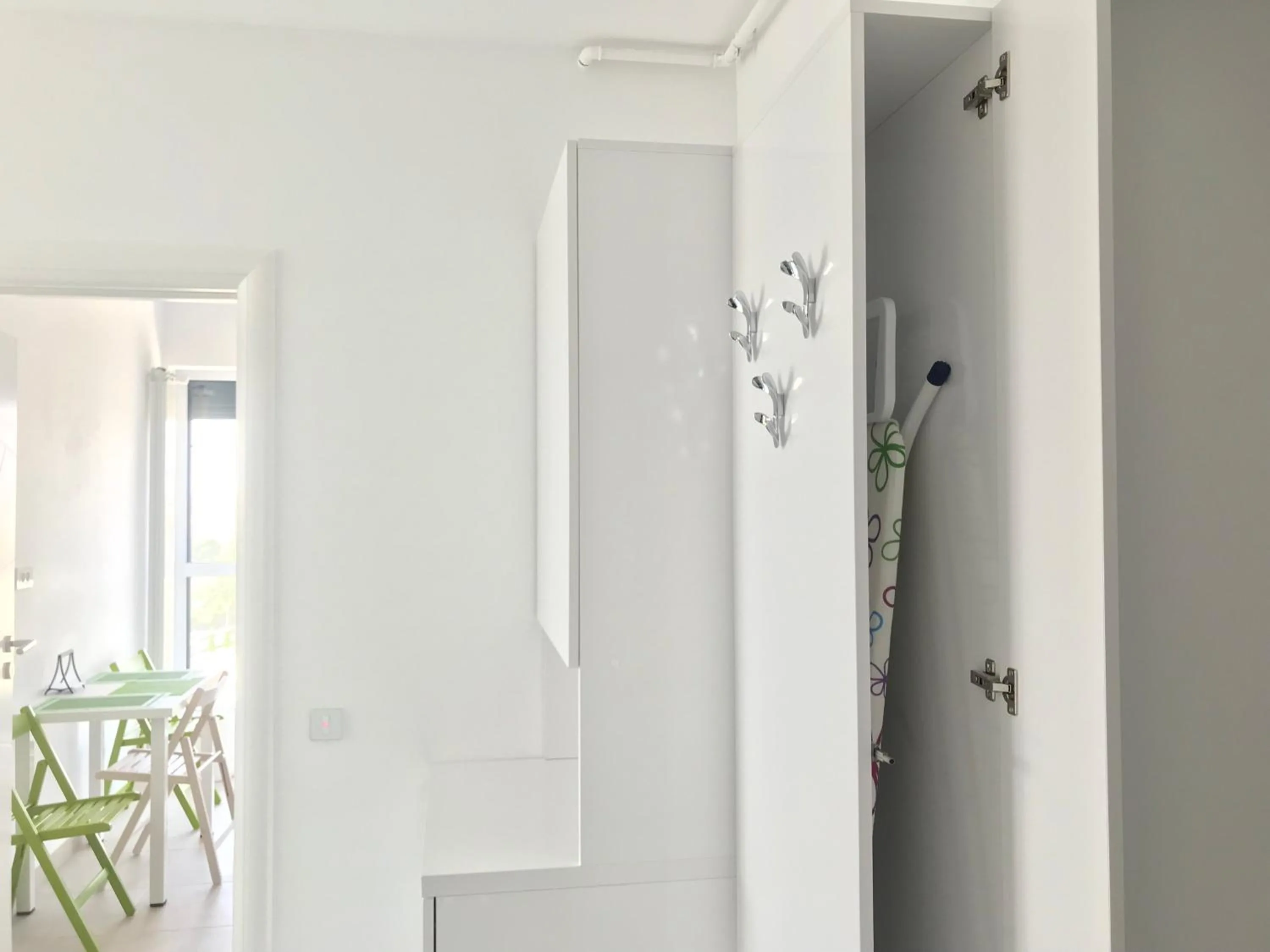 Photo of the whole room in Luxury Westpark 2 Residence with Lake View