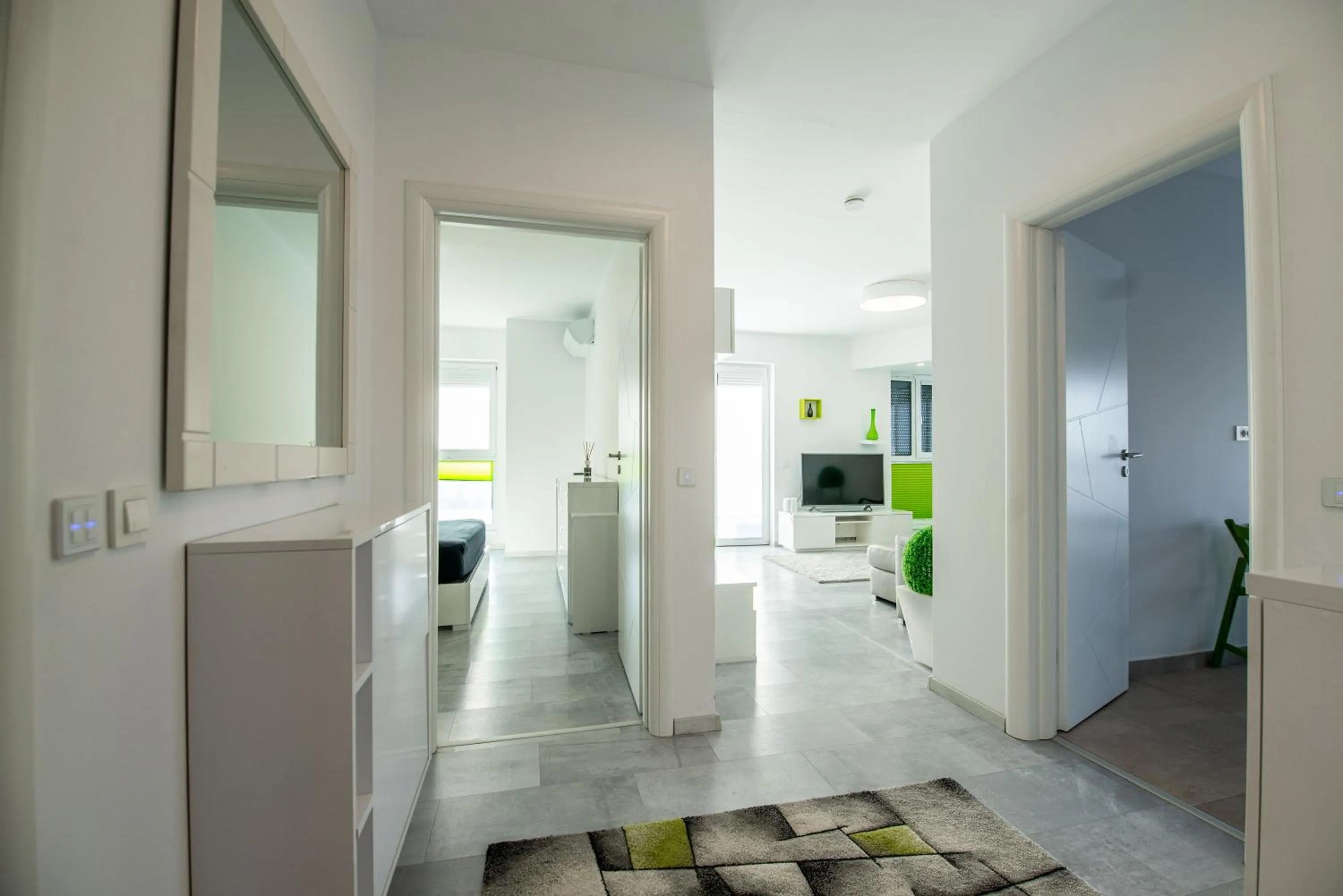 Living room in Luxury Westpark 2 Residence with Lake View