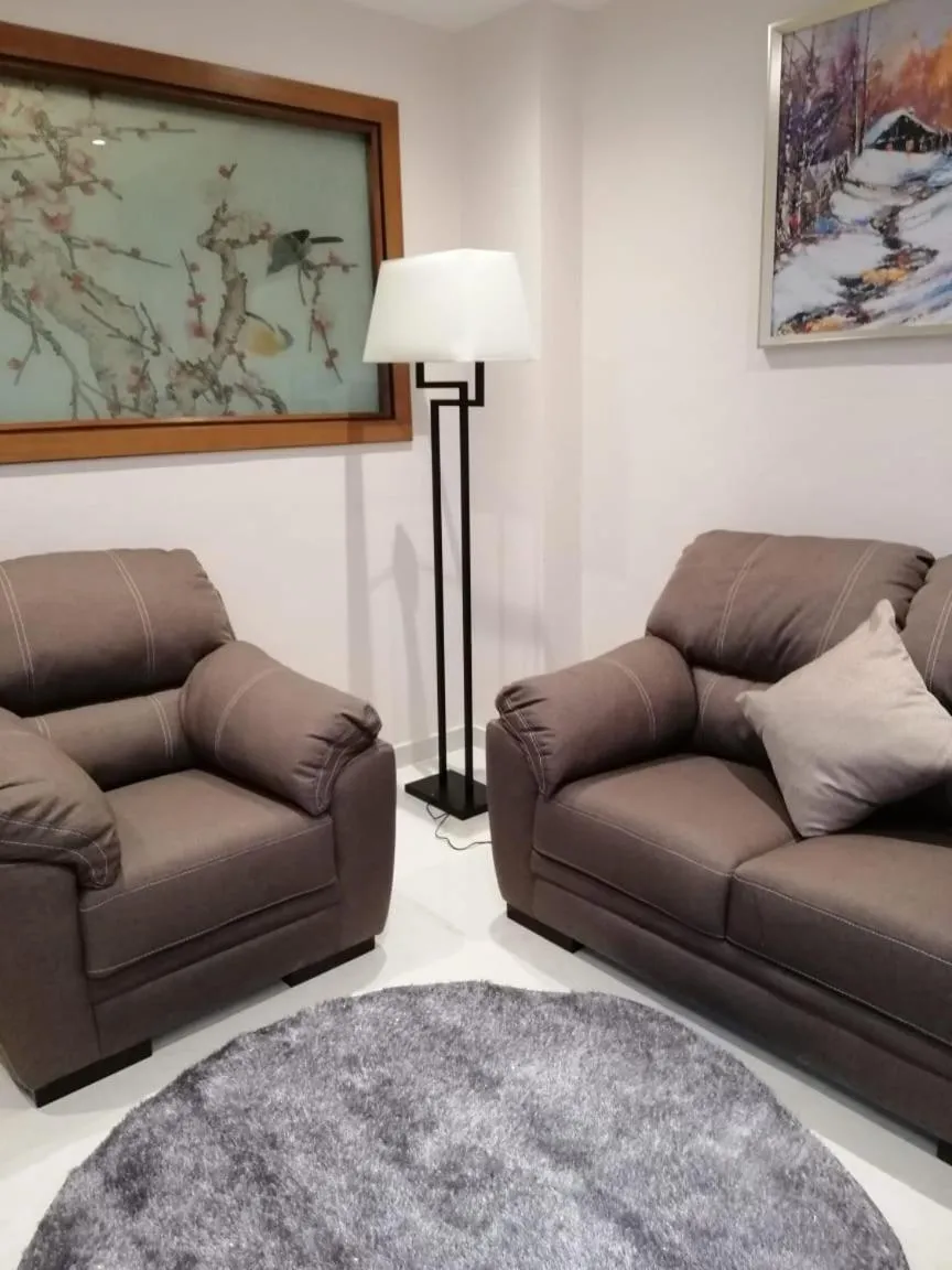 Living room in Big Ben Hotel Suites