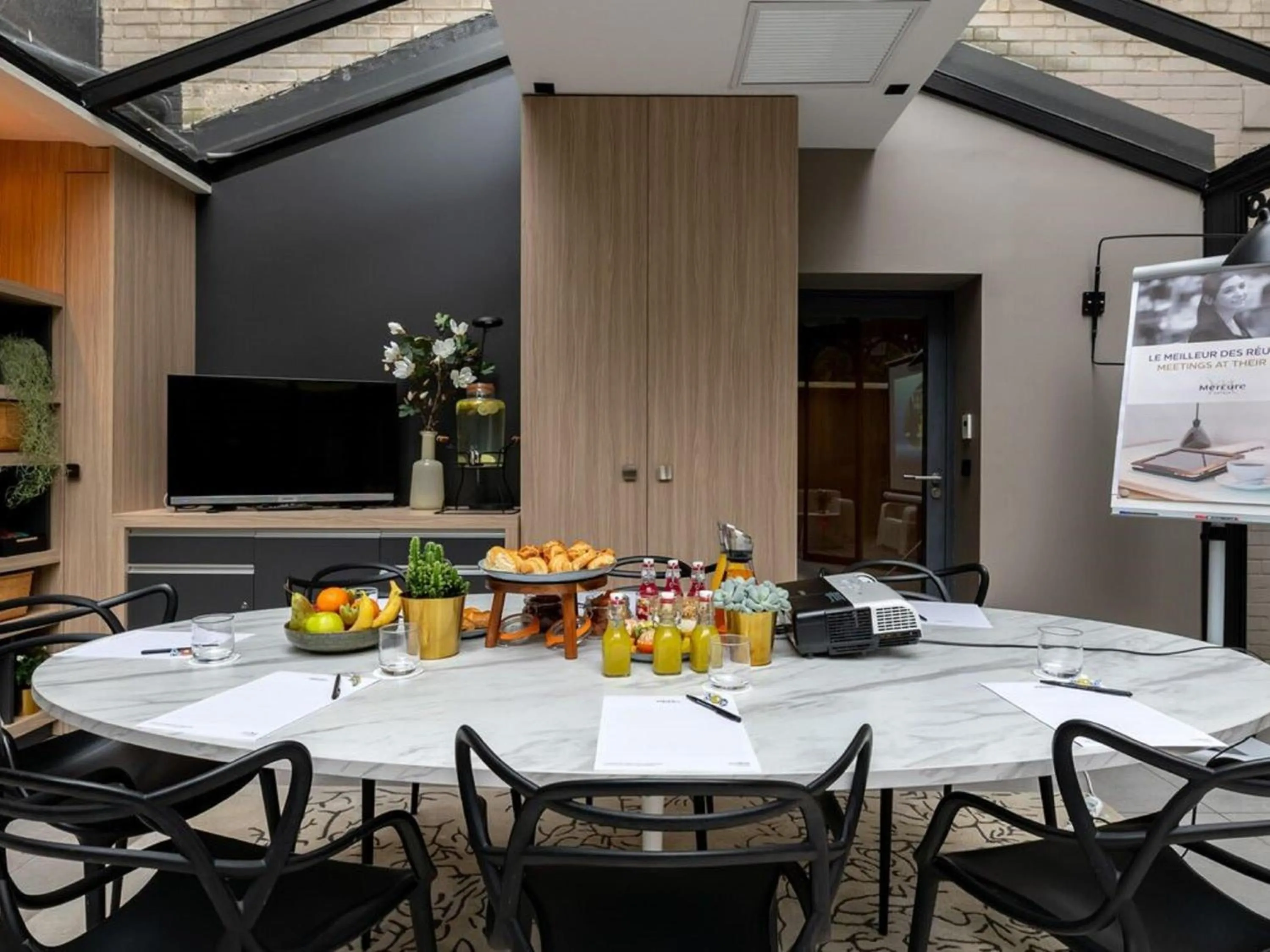 Meeting/conference room in Mercure Paris Alesia