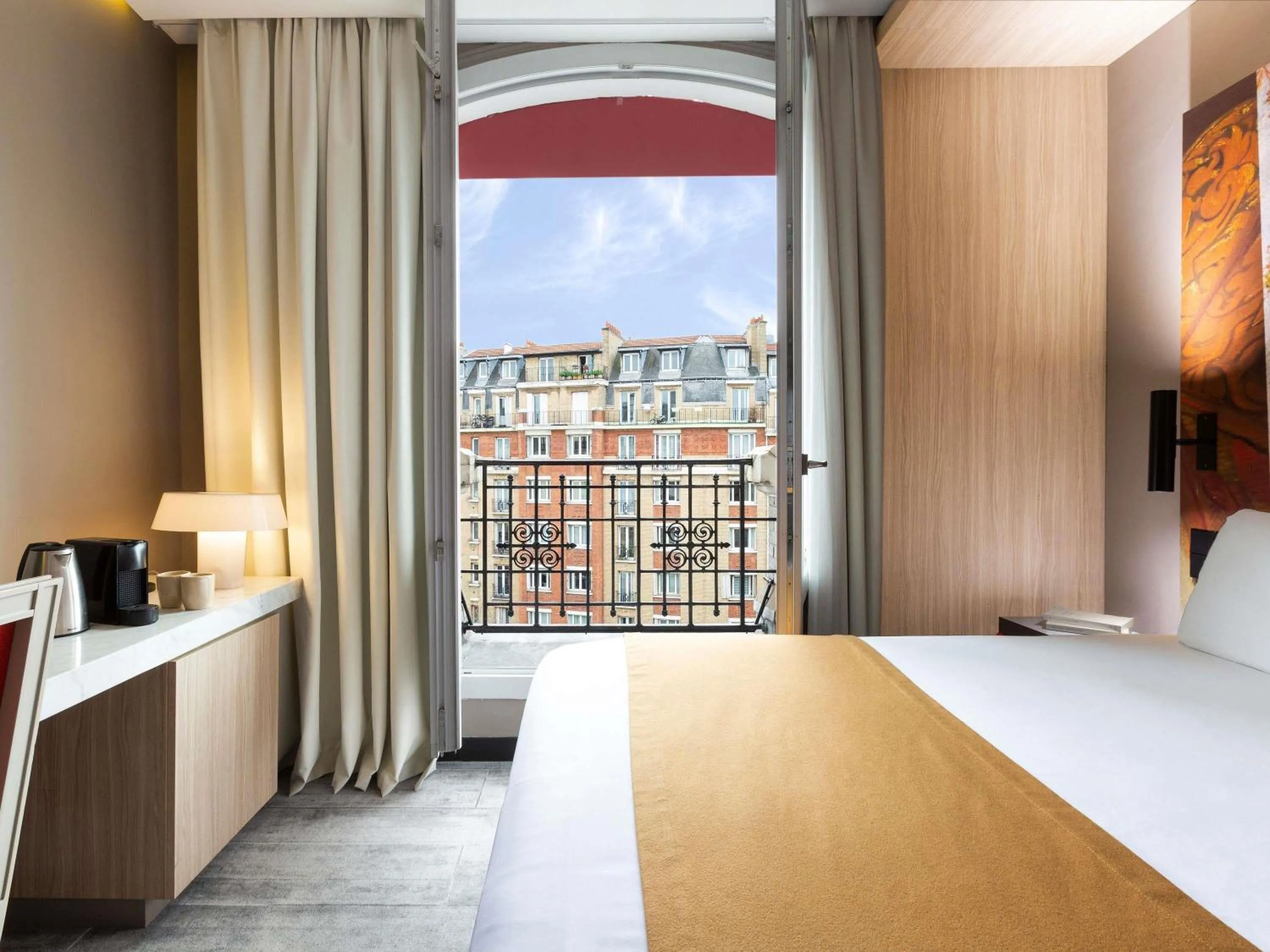 Bedroom, Bed in Mercure Paris Alesia