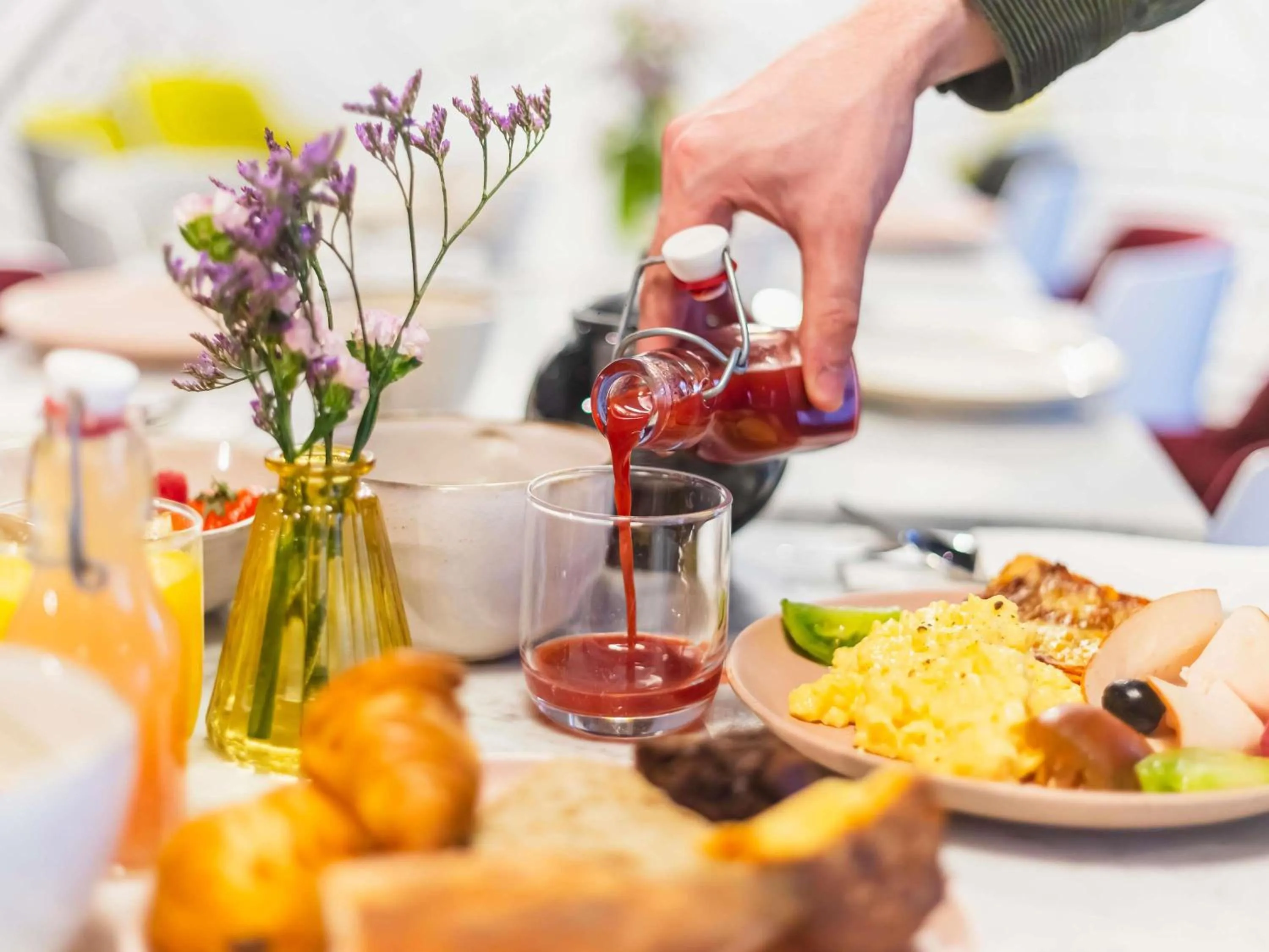 Breakfast in Mercure Paris Alesia