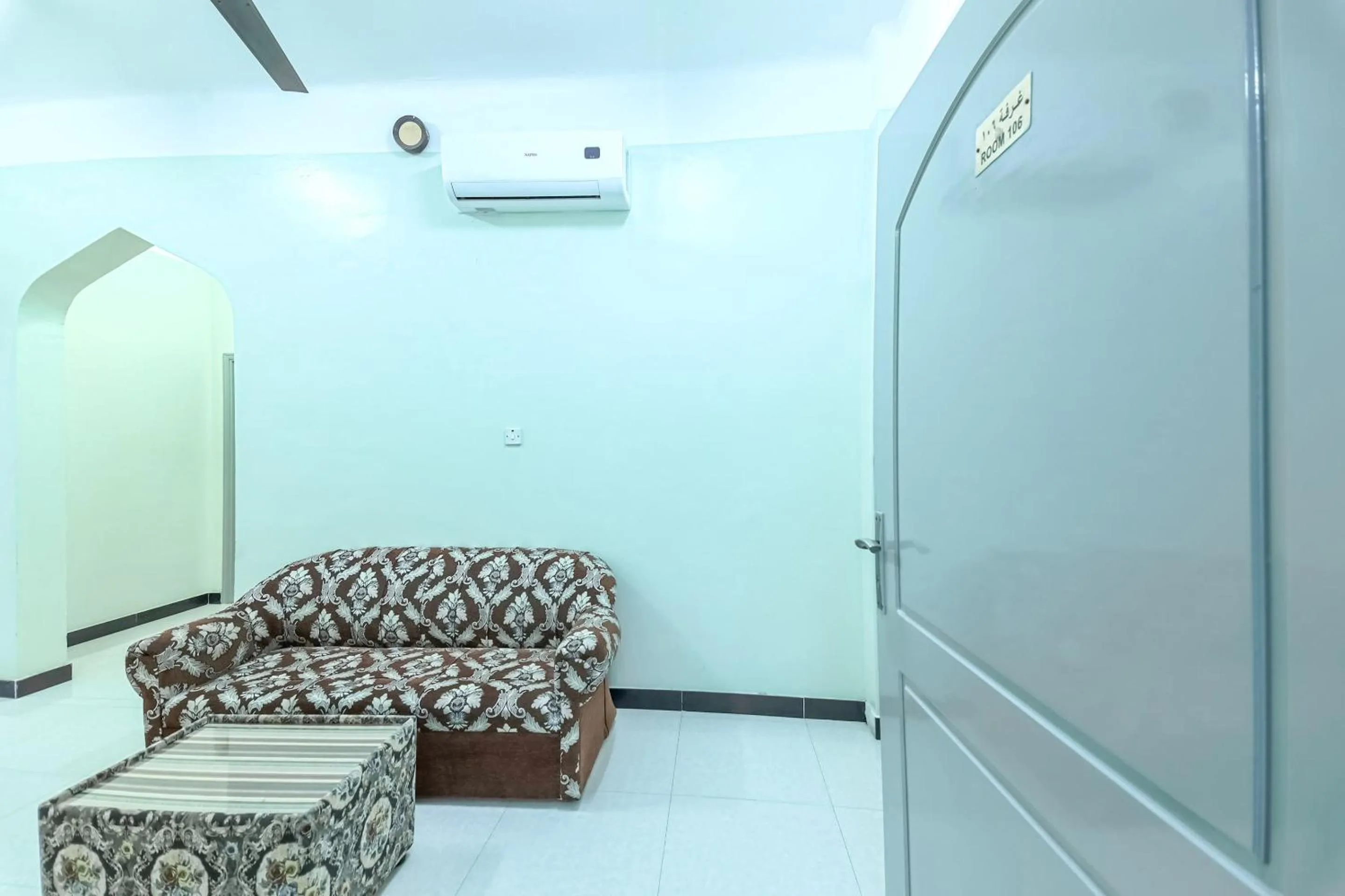 Bedroom in Super OYO 108 Marsa Al Masafar Hotel Apartment