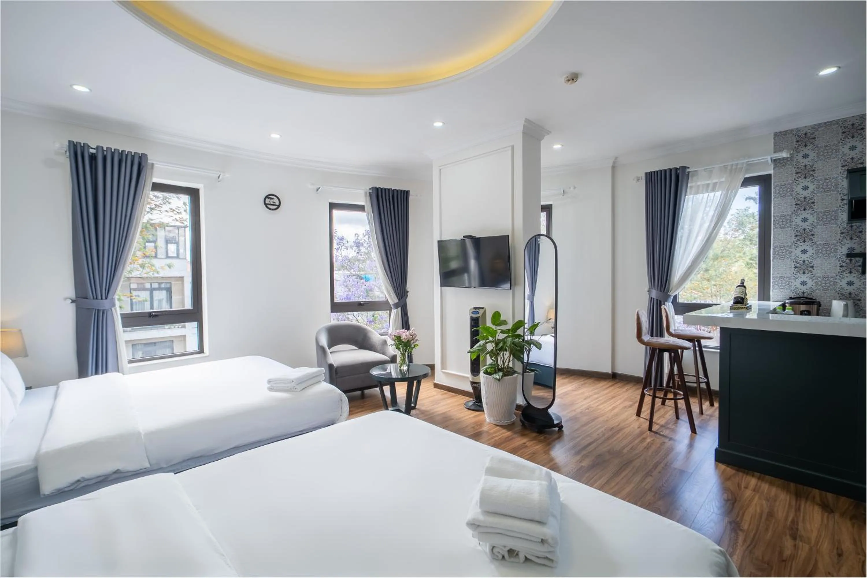 Photo of the whole room, Bed in N Queen Apartment Hotel