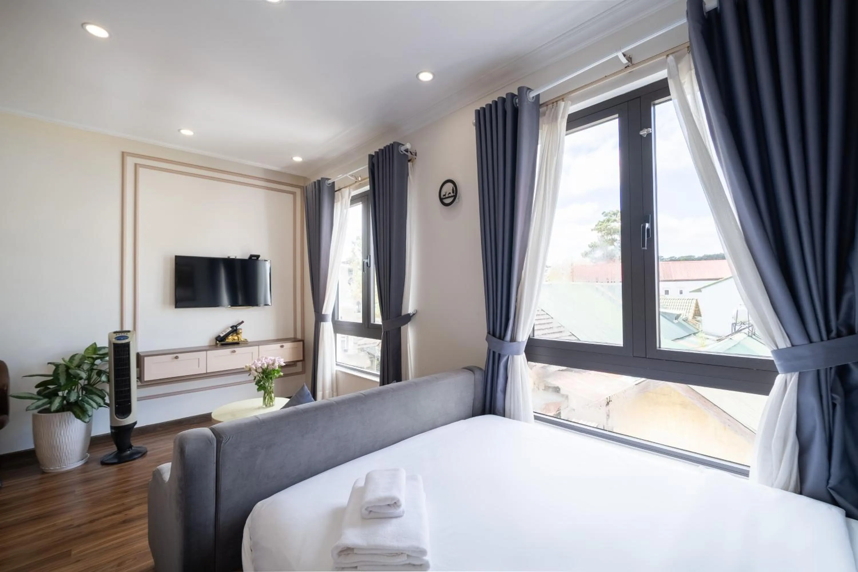 Bed in N Queen Apartment Hotel