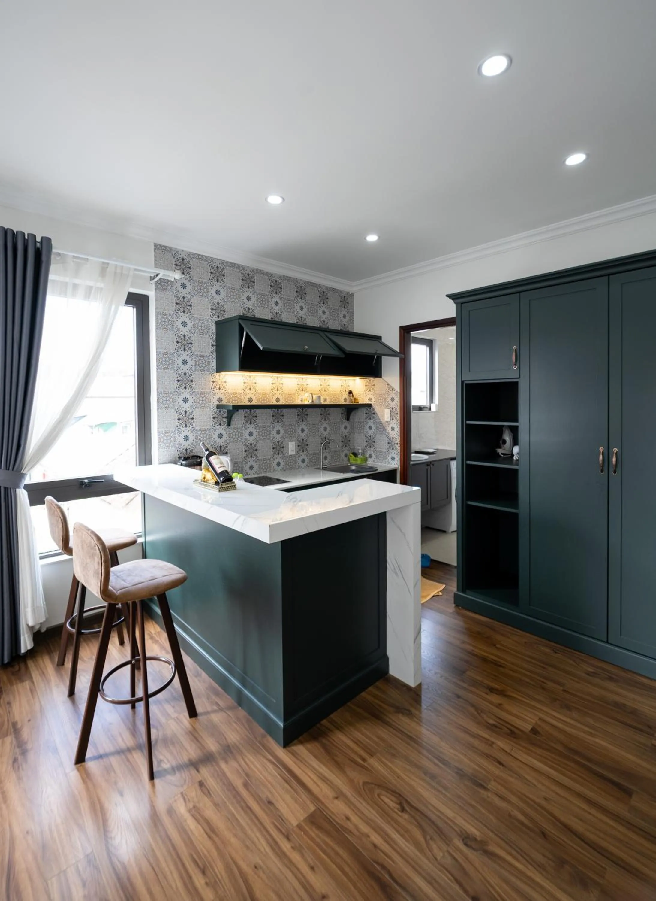 Kitchen or kitchenette in N Queen Apartment Hotel