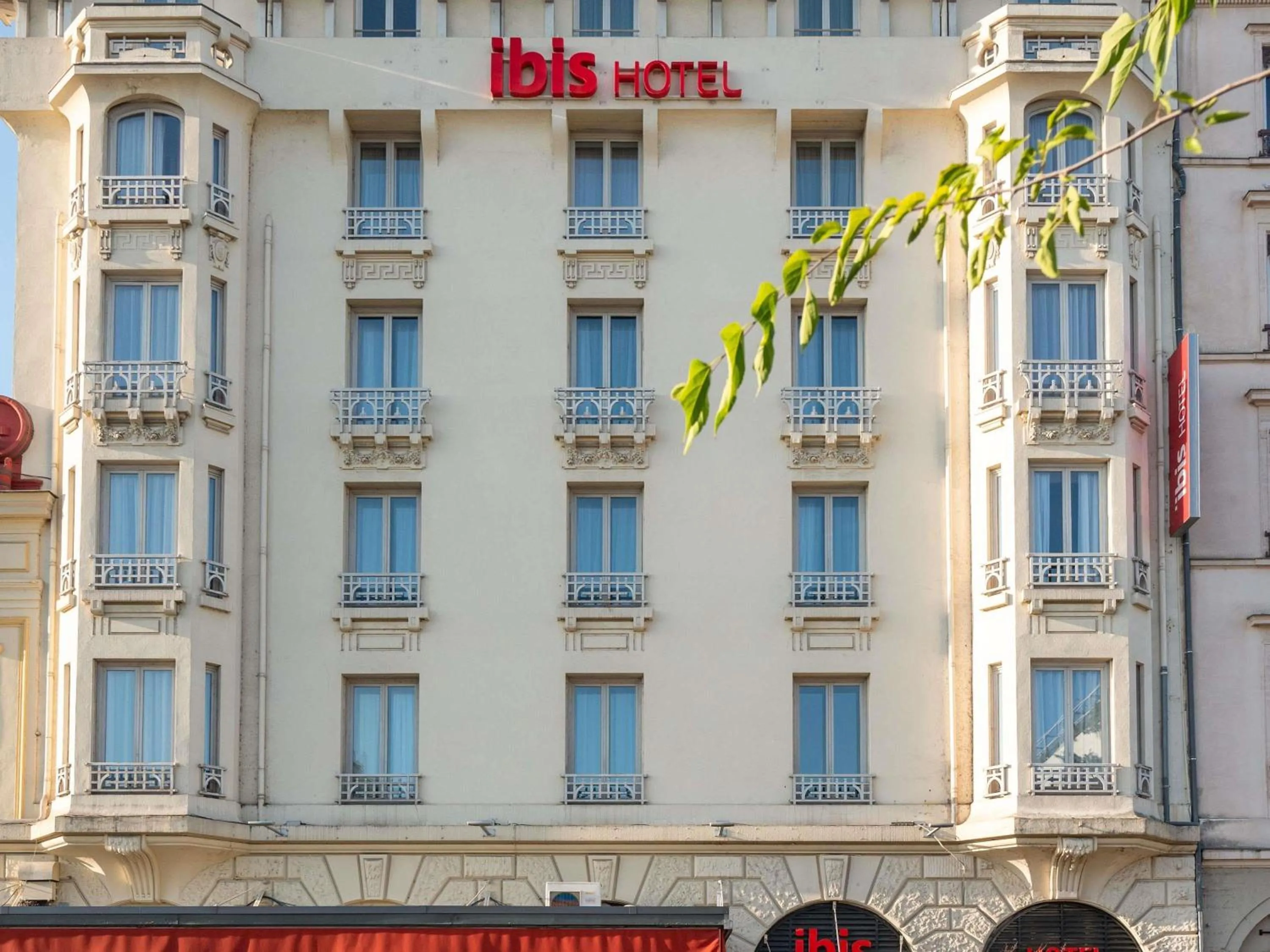 Property building in ibis Lyon Centre Perrache