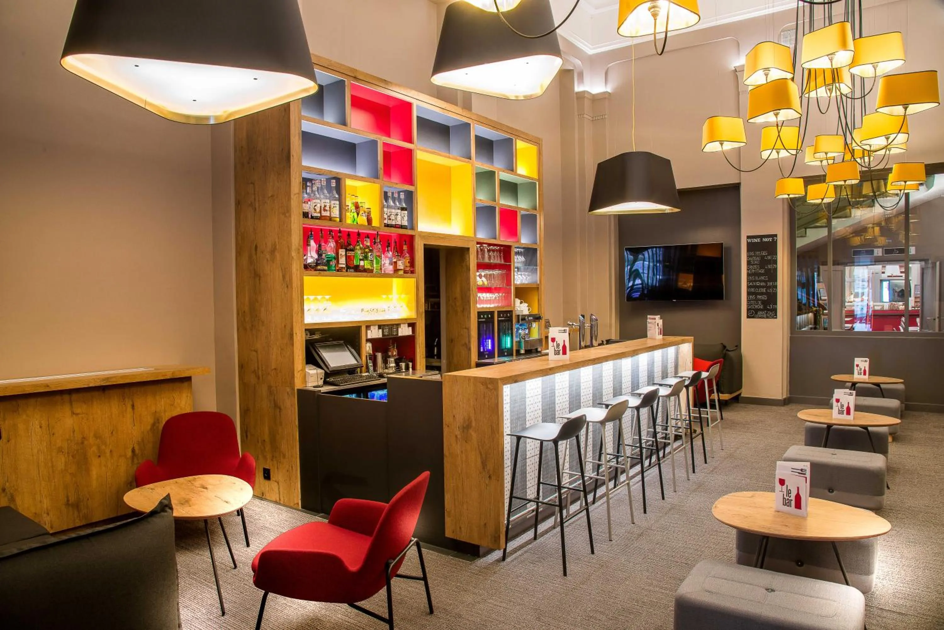Lounge or bar in ibis Lyon Centre Perrache