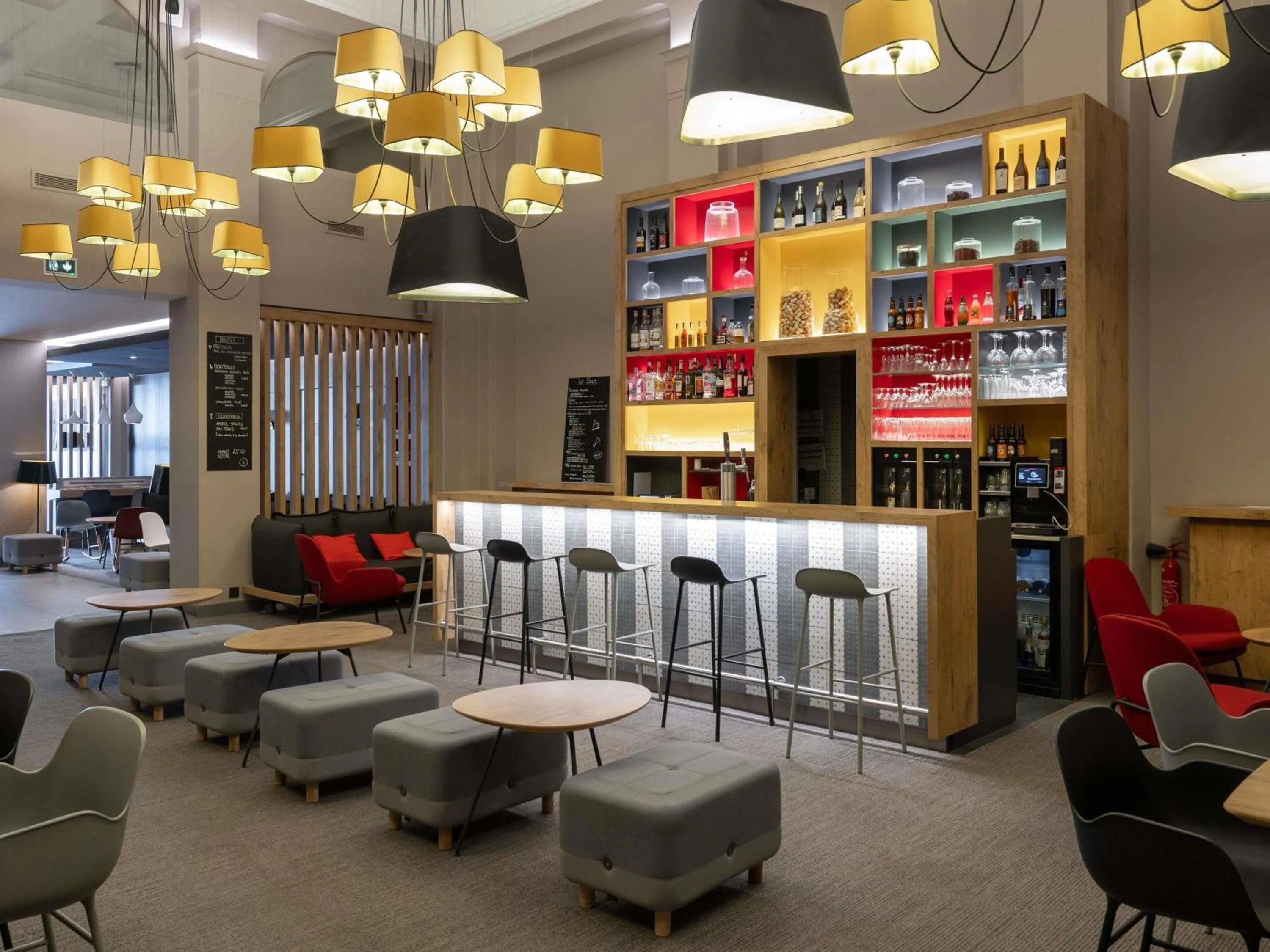 Lounge or bar in ibis Lyon Centre Perrache