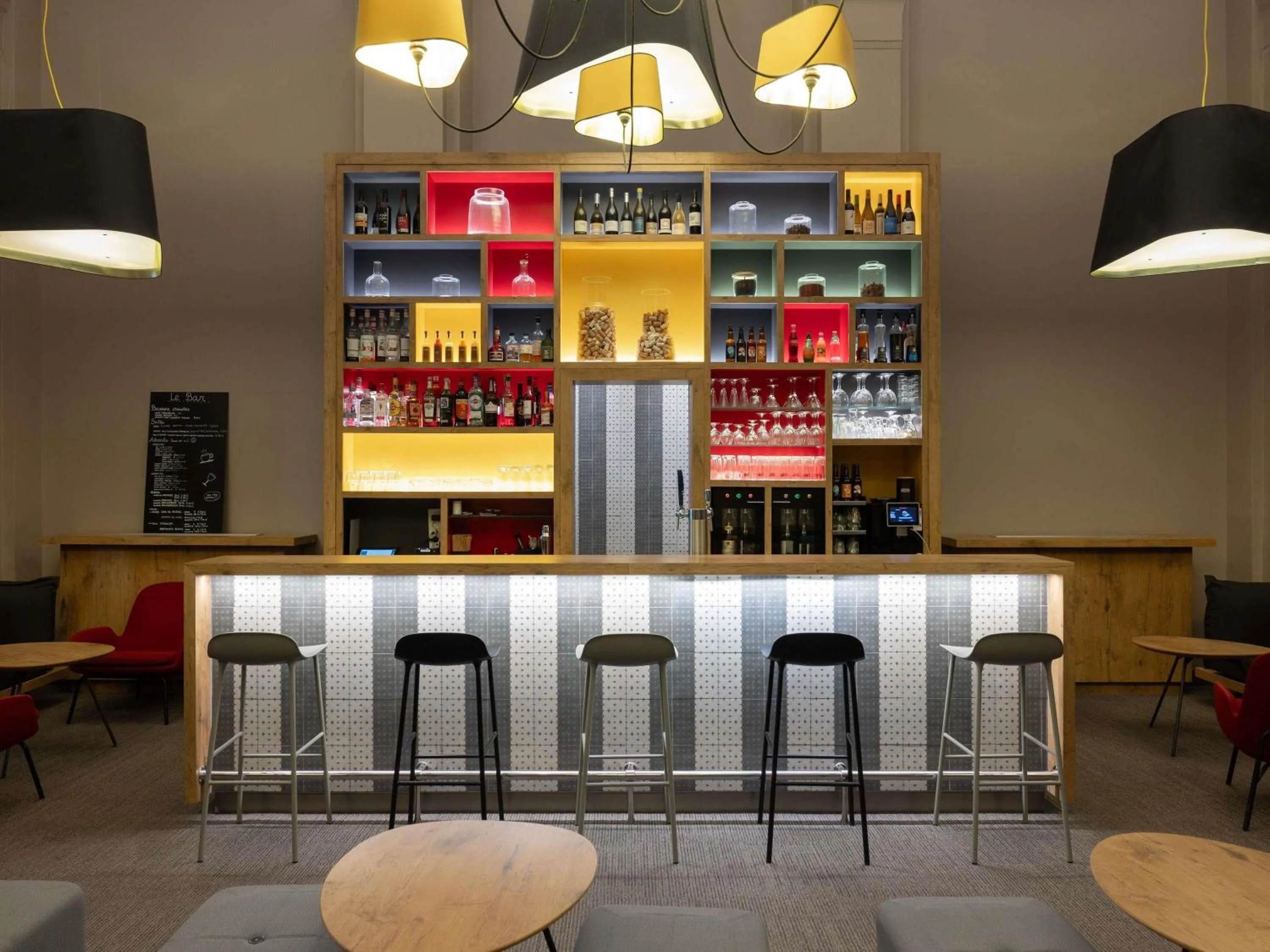 Lounge or bar in ibis Lyon Centre Perrache