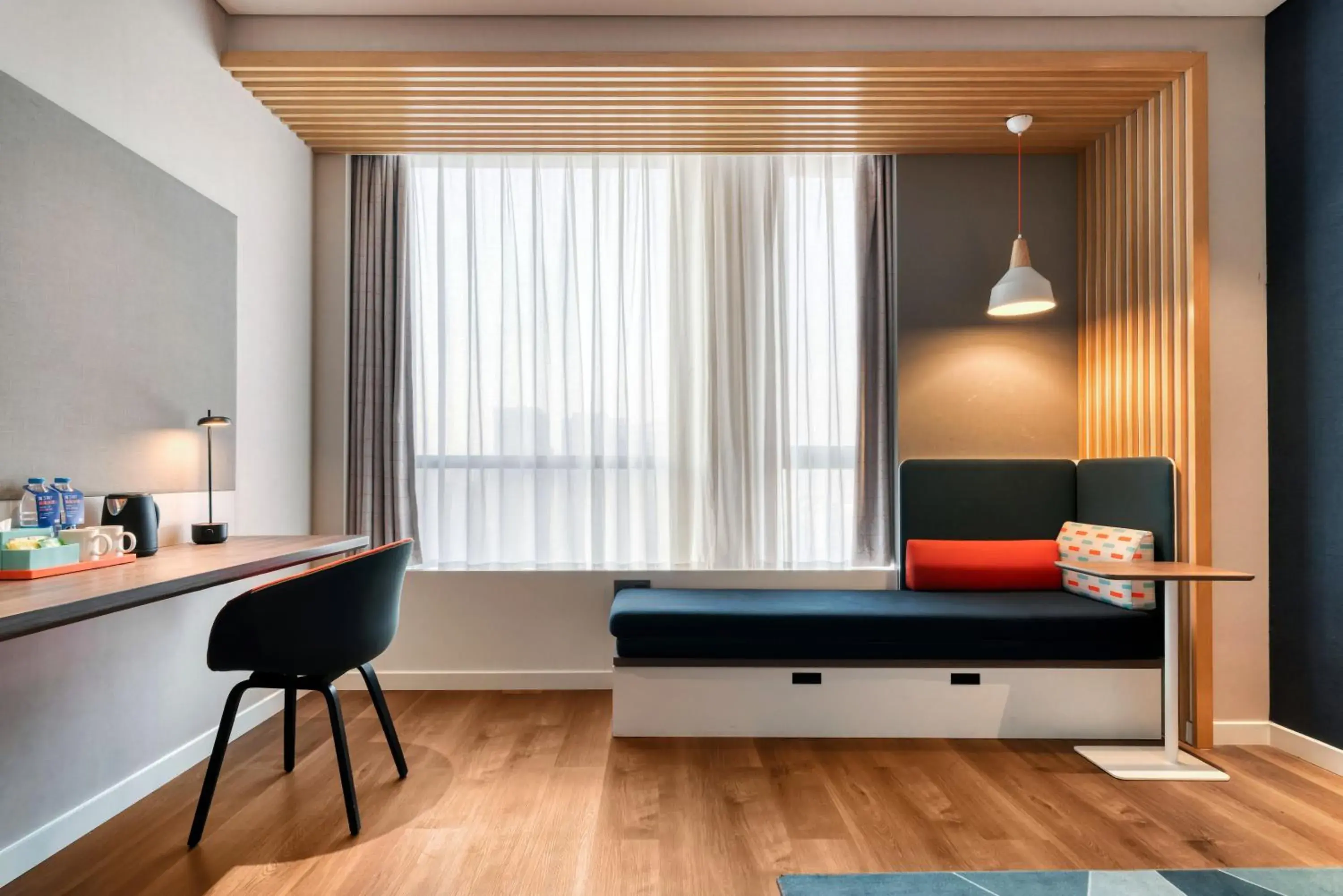 Standard Twin Room with City View in Holiday Inn Express Hangzhou Binjiang Aoti by IHG Standard Twin Room with City View in Holiday Inn Express Hangzhou Binjiang Aoti by IHG