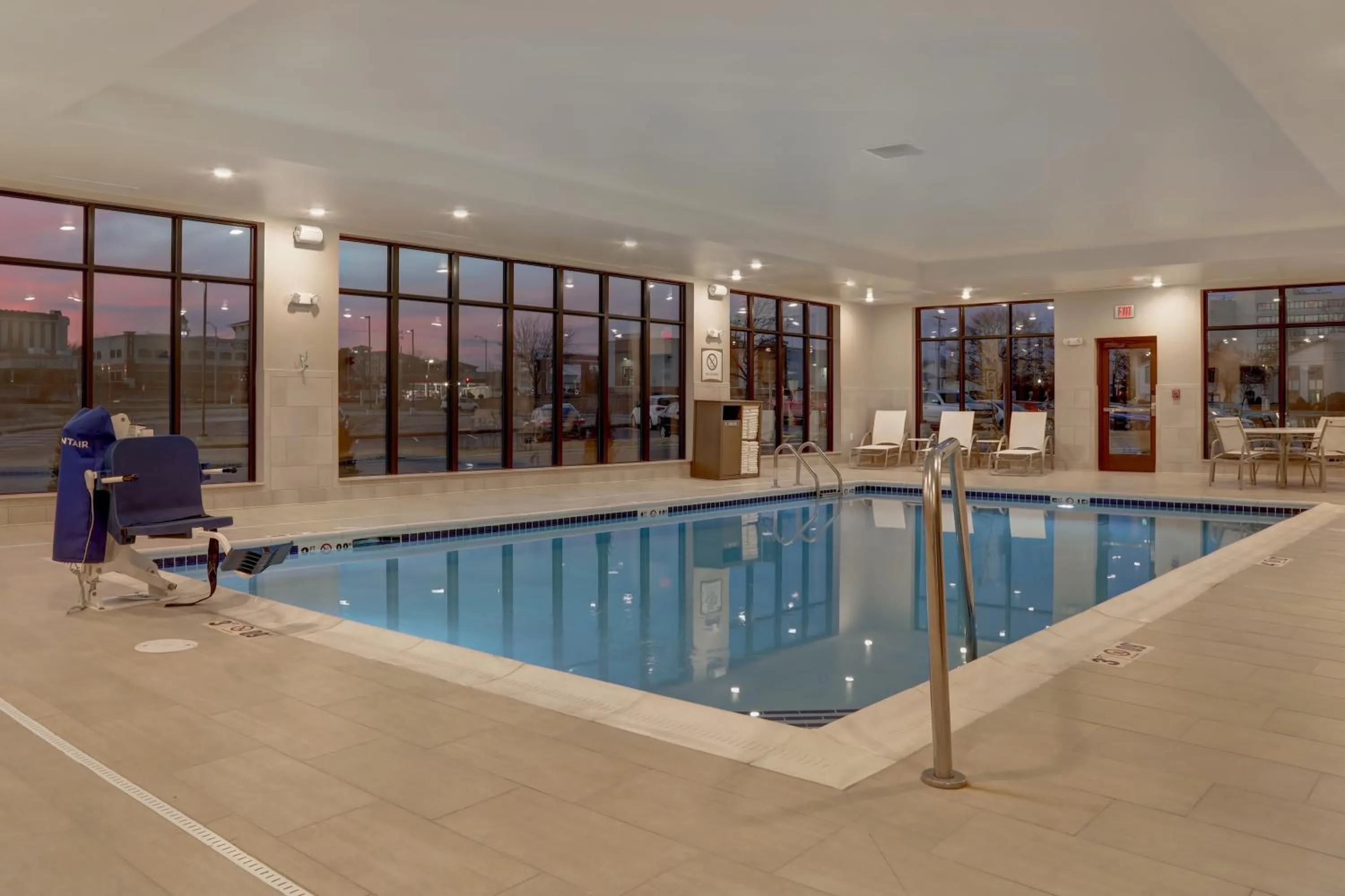 Swimming pool in Staybridge Suites - Overland Park - Kansas City S by IHG