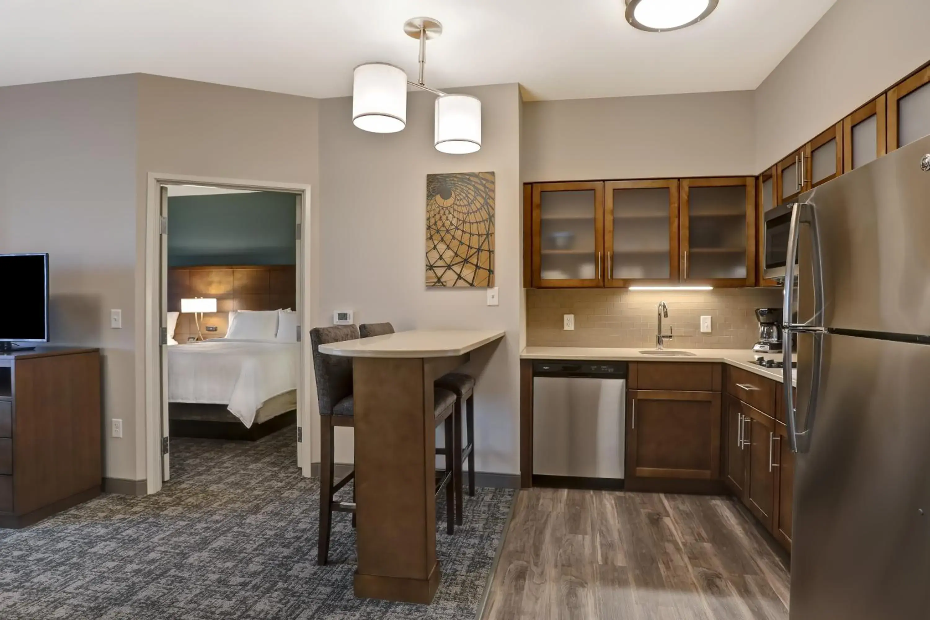 Feature Suite - Non-Smoking in Staybridge Suites - Overland Park - Kansas City S by IHG Feature Suite - Non-Smoking in Staybridge Suites - Overland Park - Kansas City S by IHG