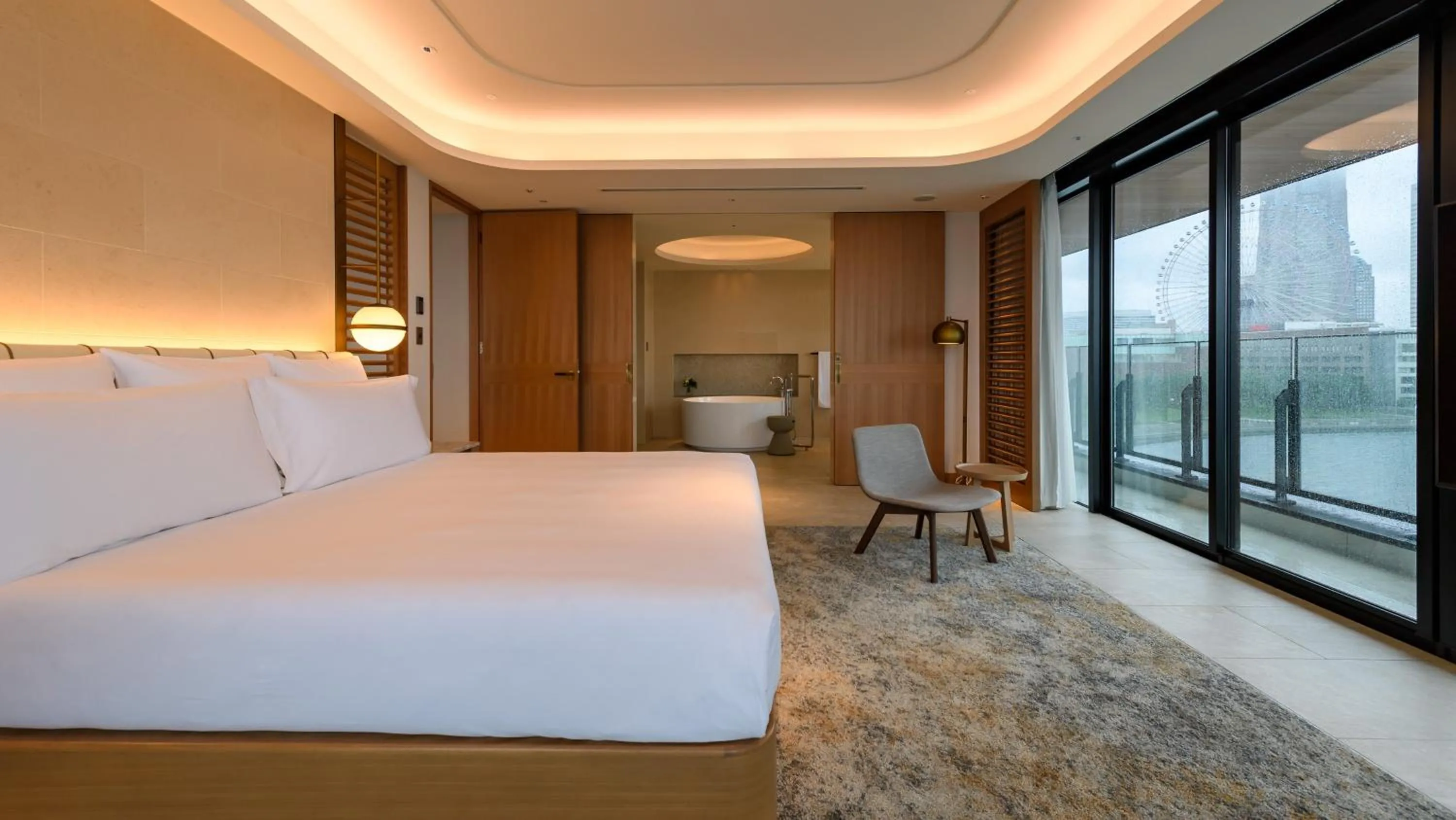 Photo of the whole room, Bed in InterContinental Yokohama Pier 8 by IHG