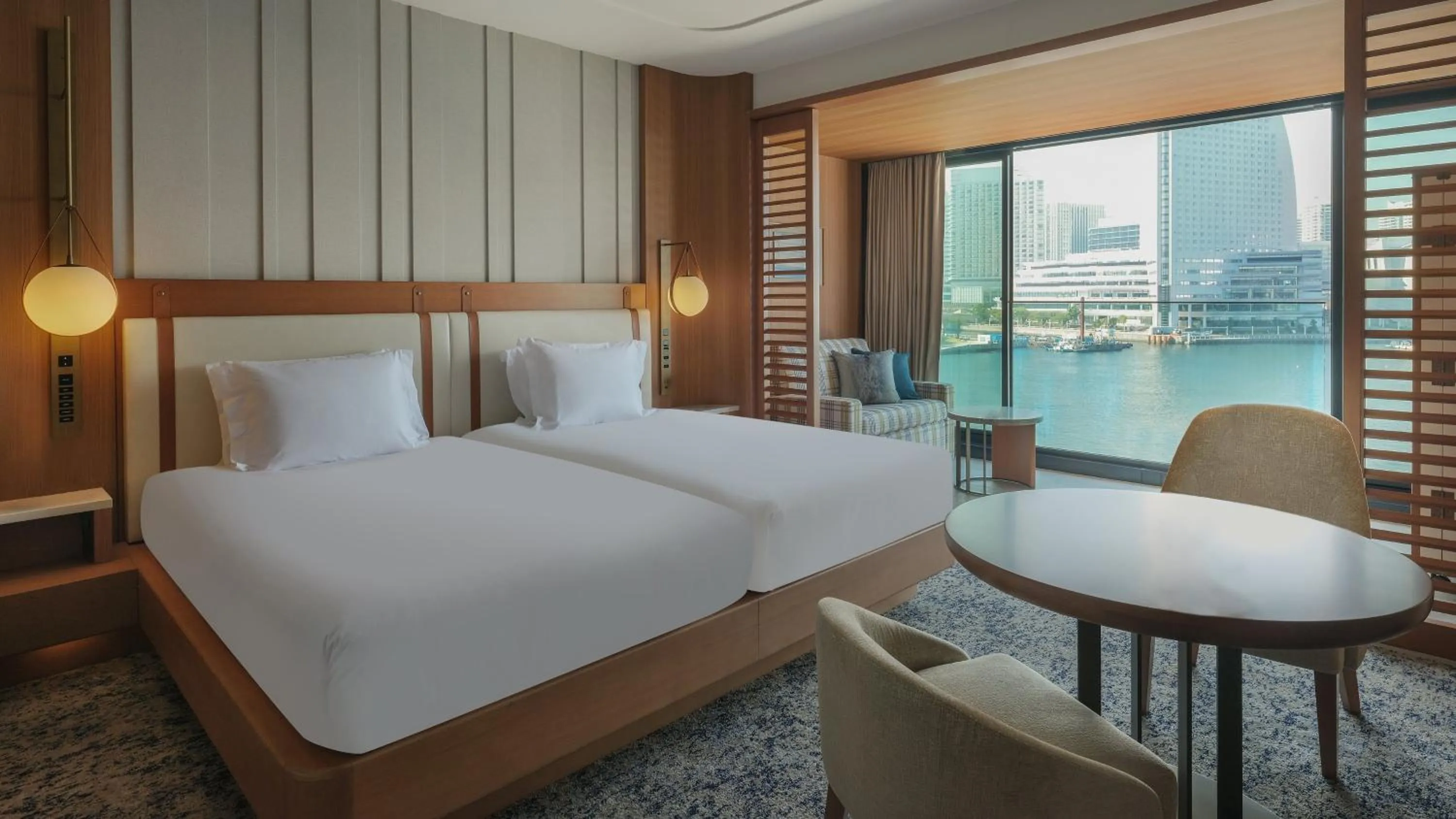 Photo of the whole room, Bed in InterContinental Yokohama Pier 8 by IHG