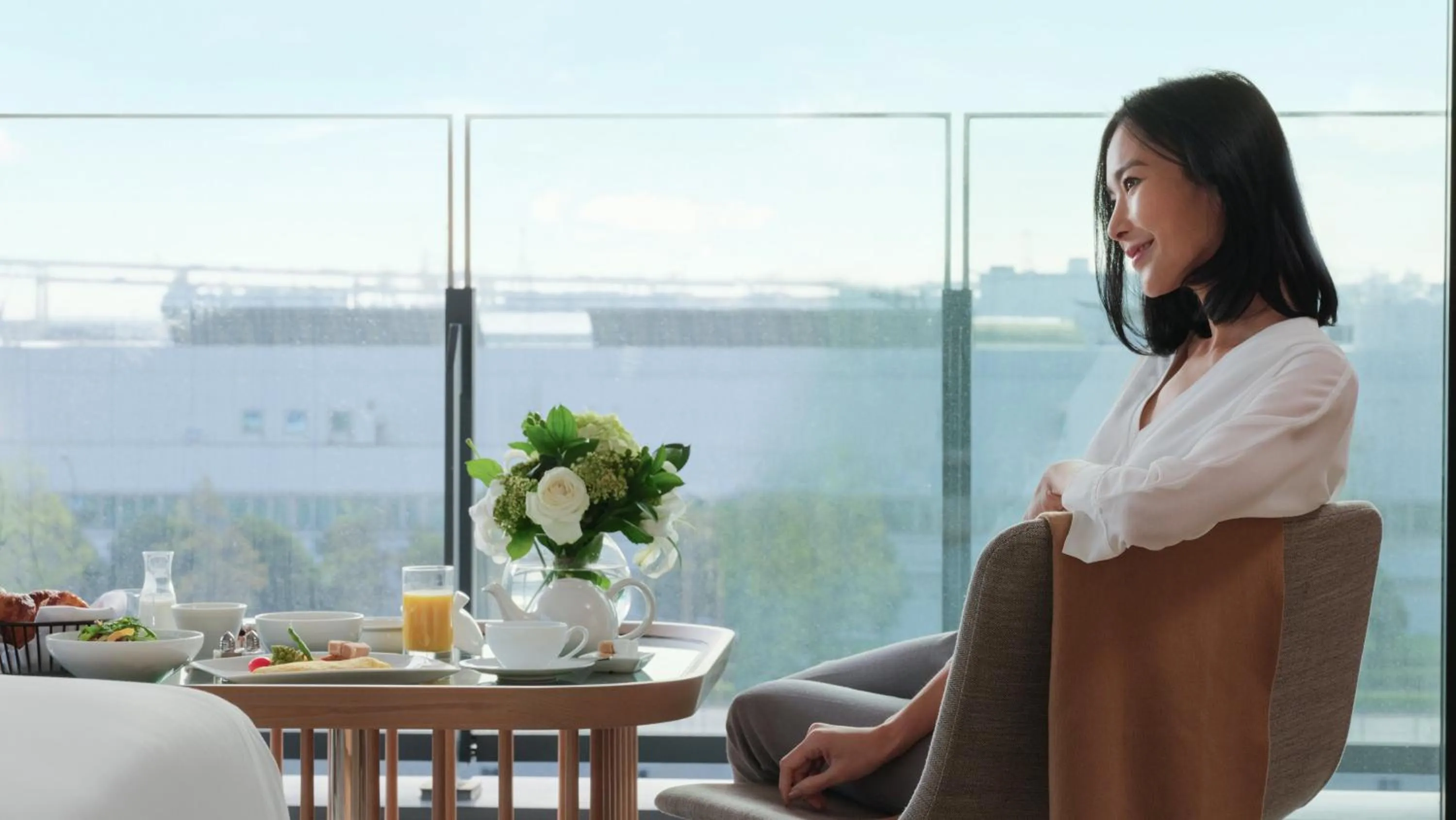 Bedroom in InterContinental Yokohama Pier 8 by IHG