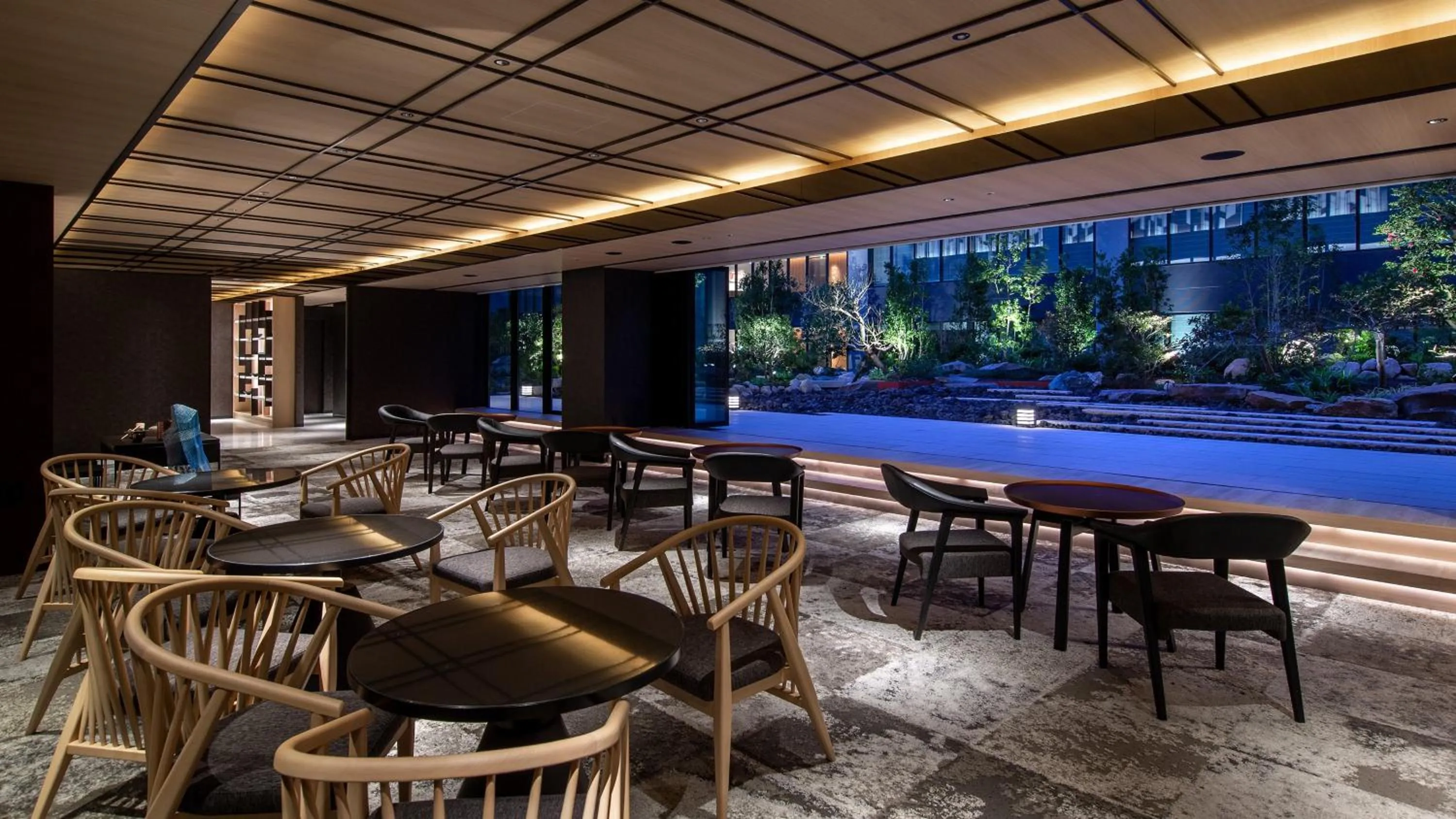 Meeting/conference room in InterContinental Yokohama Pier 8 by IHG