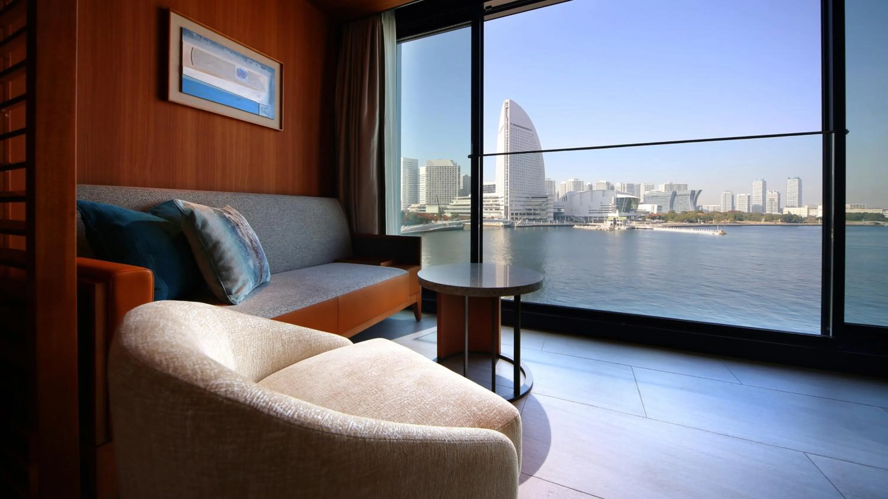 Photo of the whole room in InterContinental Yokohama Pier 8 by IHG