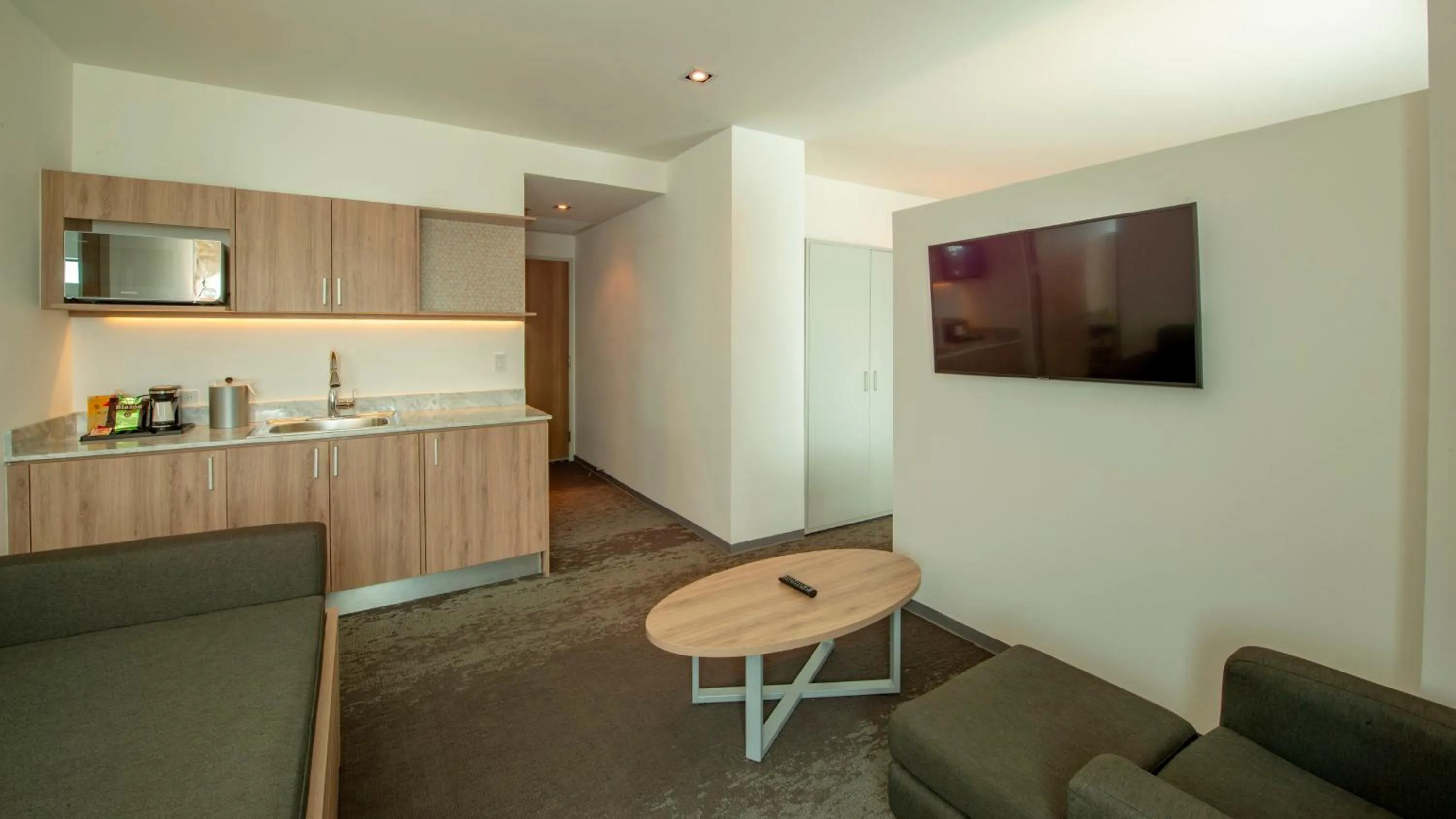 Bedroom in Holiday Inn & Suites - Merida La Isla by IHG