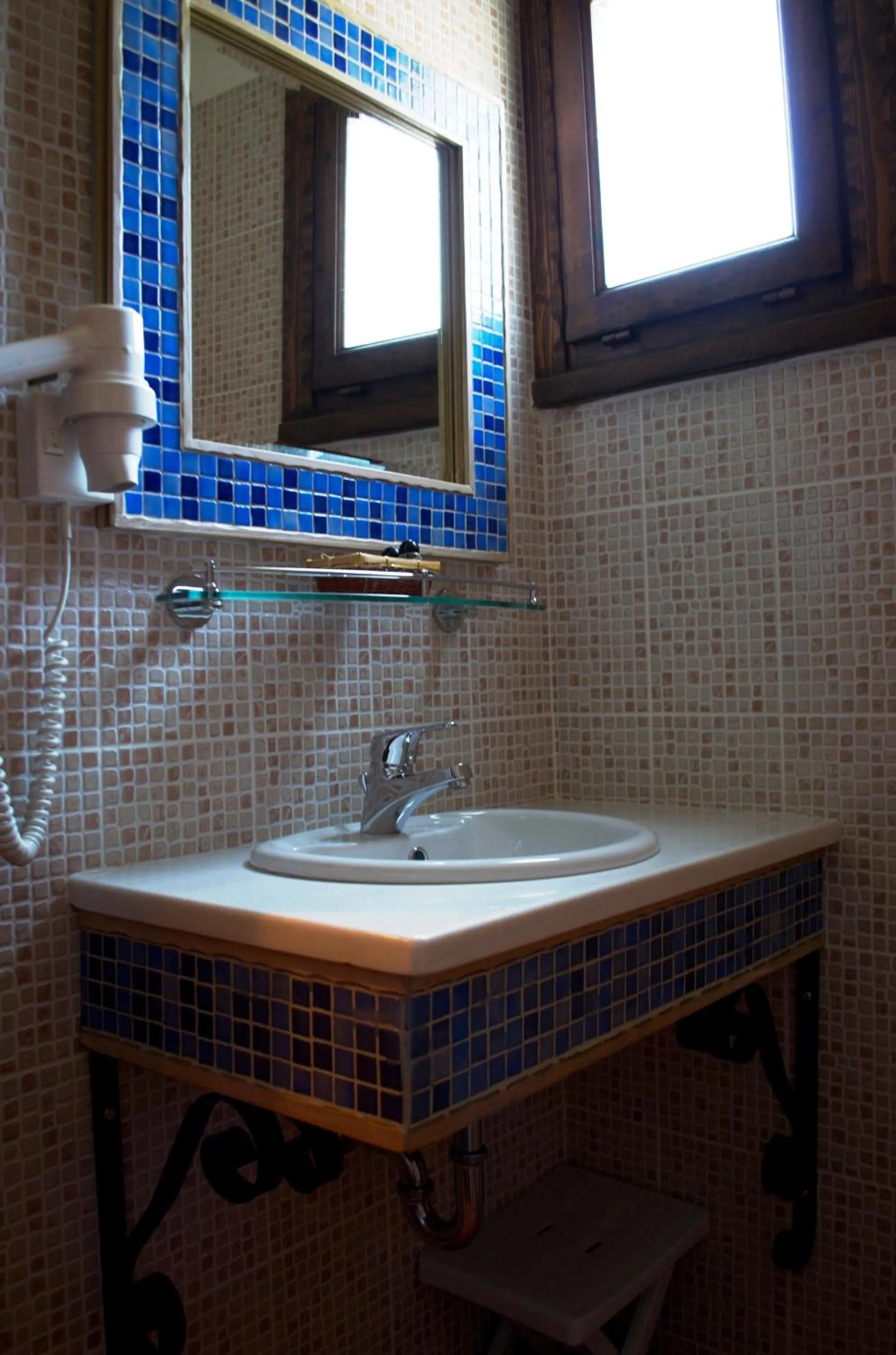 Bathroom in Petrini Gonia