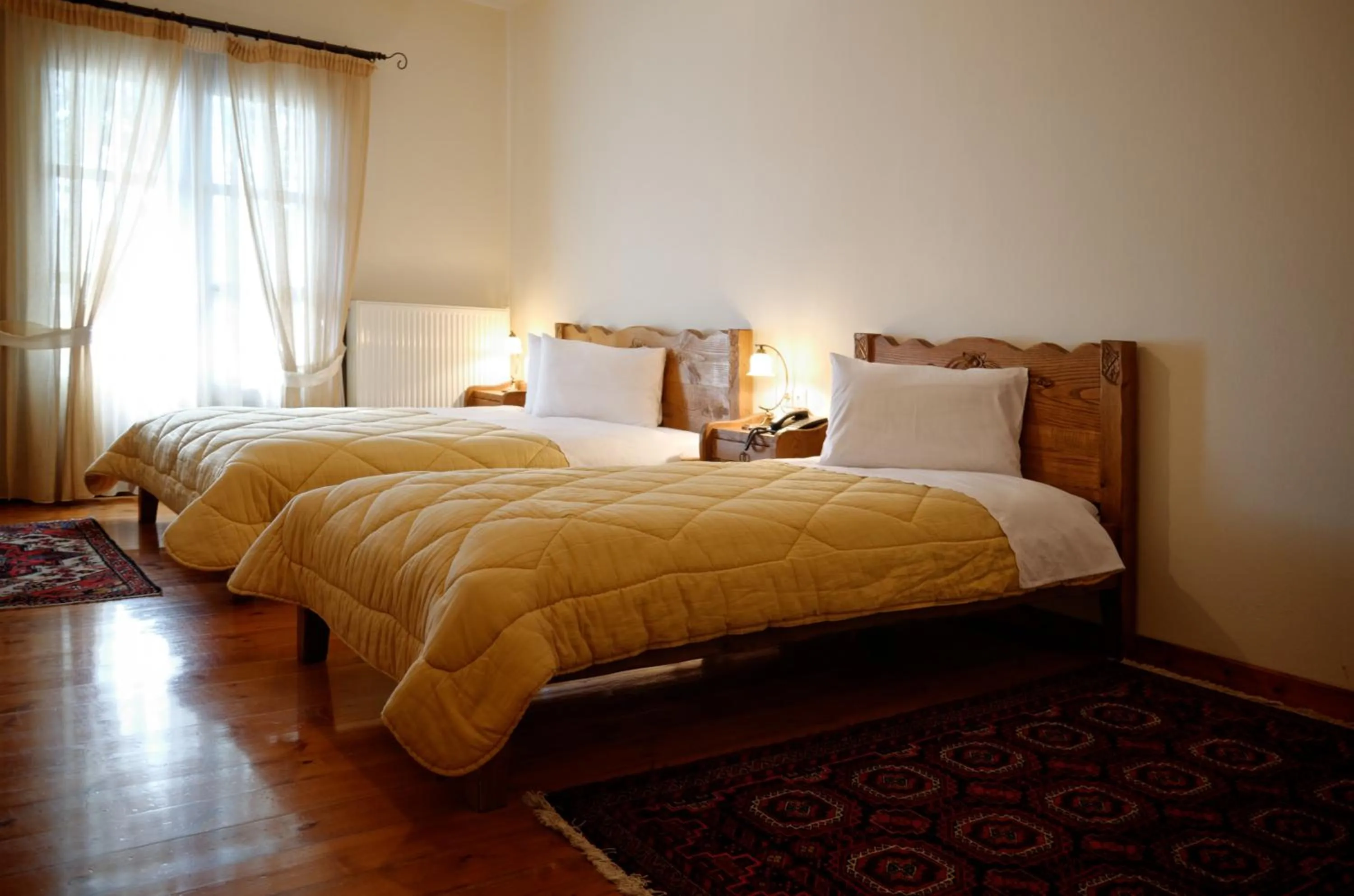 Bed in Petrini Gonia